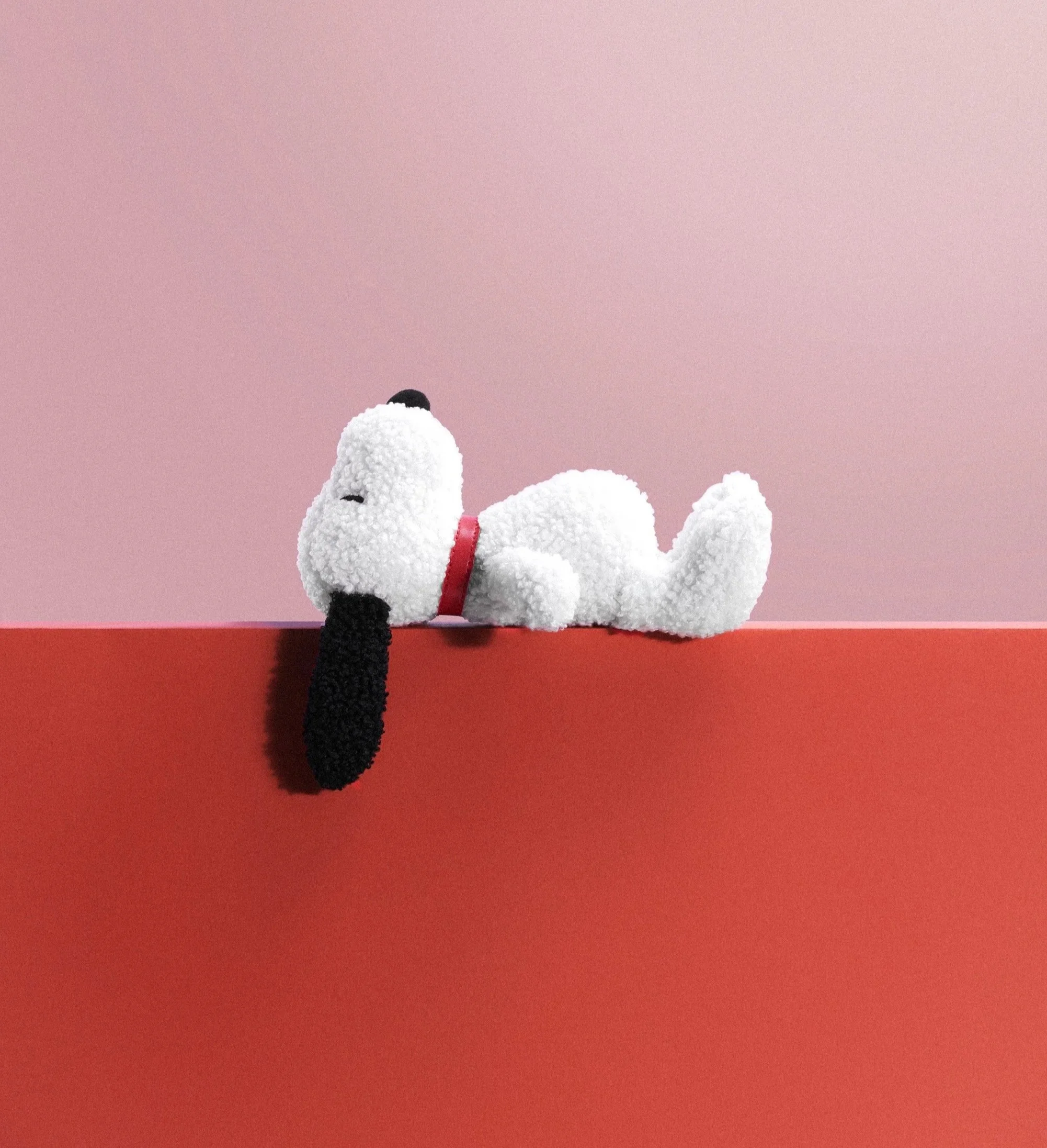 BON+TON+TOYS+Snoopy+lying+Tiny+Teddy.jpg