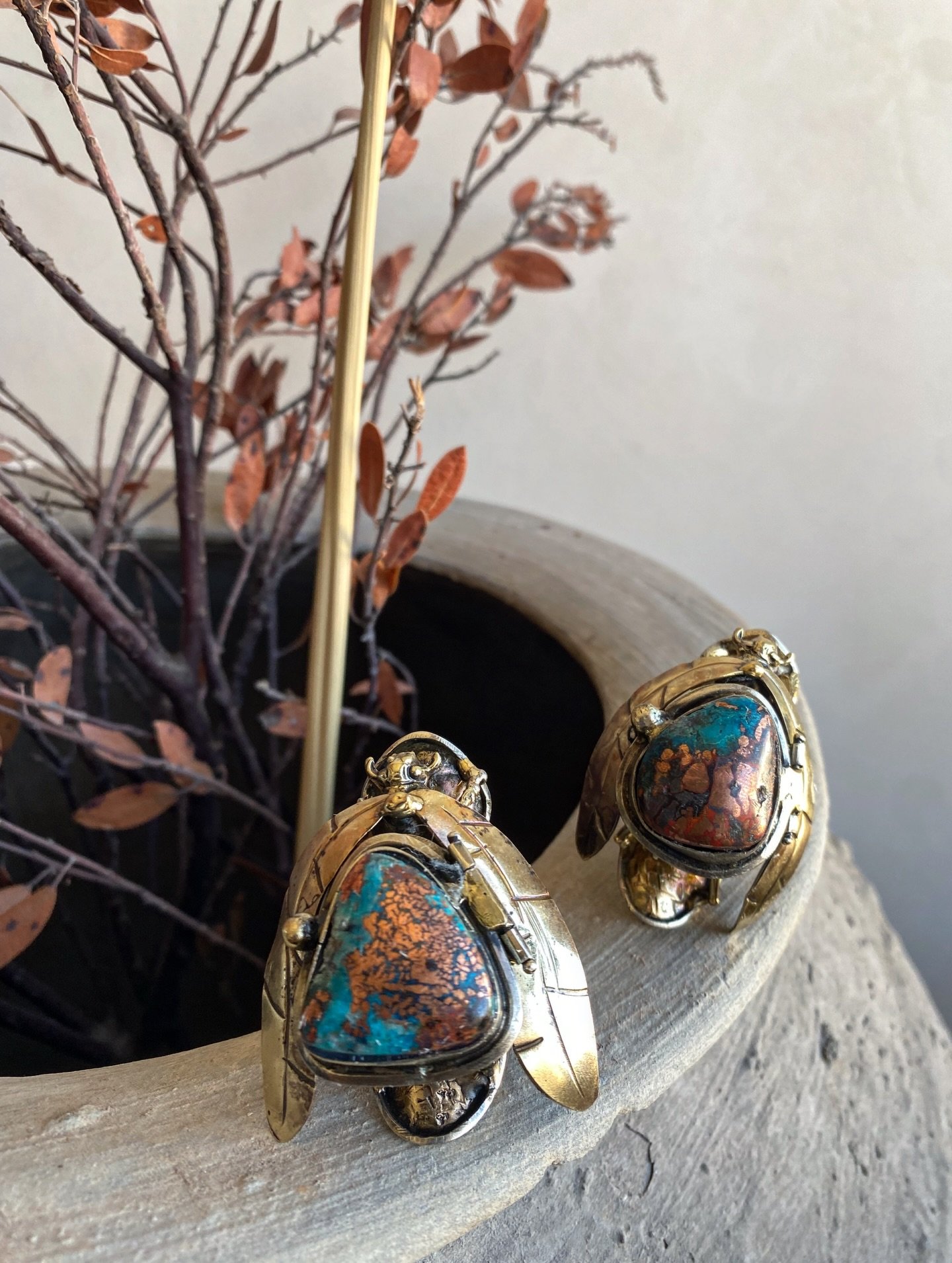 ✨Insect rings ✨ one of a kind carefully hand carved tourquise, this is made by embossing and hammering metal with ancestral techniques. Insect rings are lockets that hold a special compartment inside the stone to safekeep your memories. It is a colle