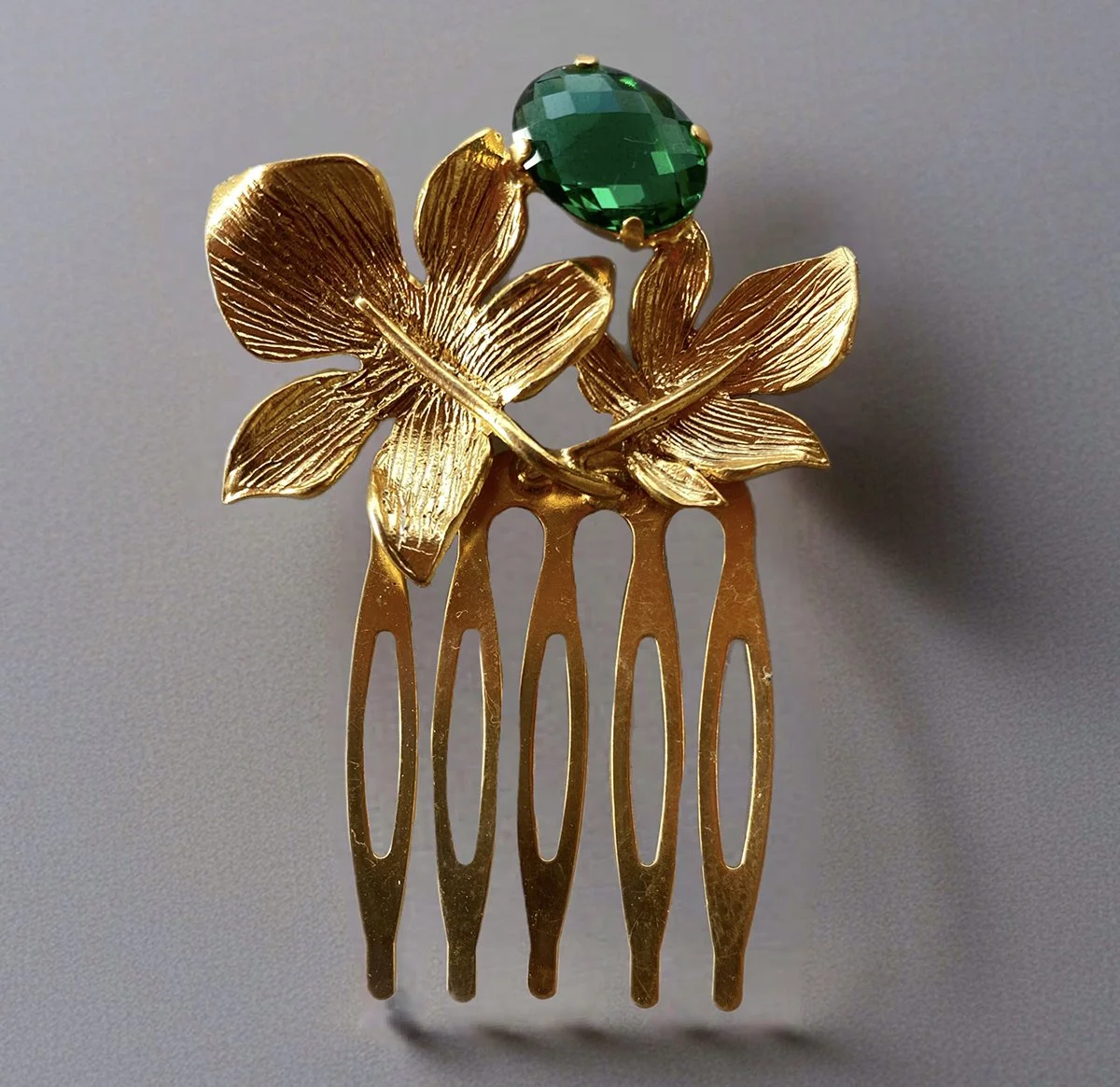 azar-greencrystalcomb-hairgoldaccesorie-goldaccesories-hairjewels-titalopez.jpg
