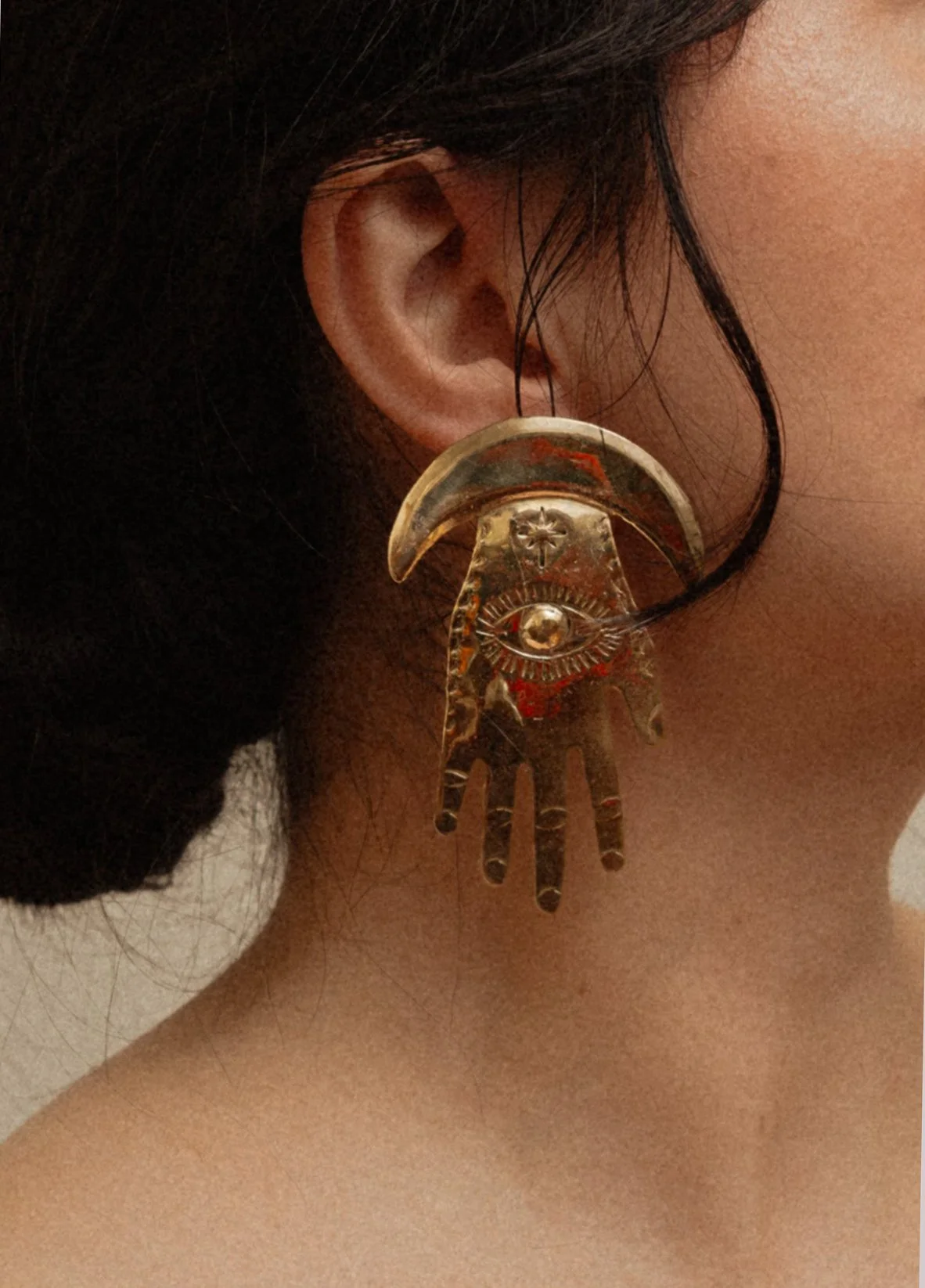azar-hamsaearrings-handmoonearrings-handearrings-titalopez.jpg