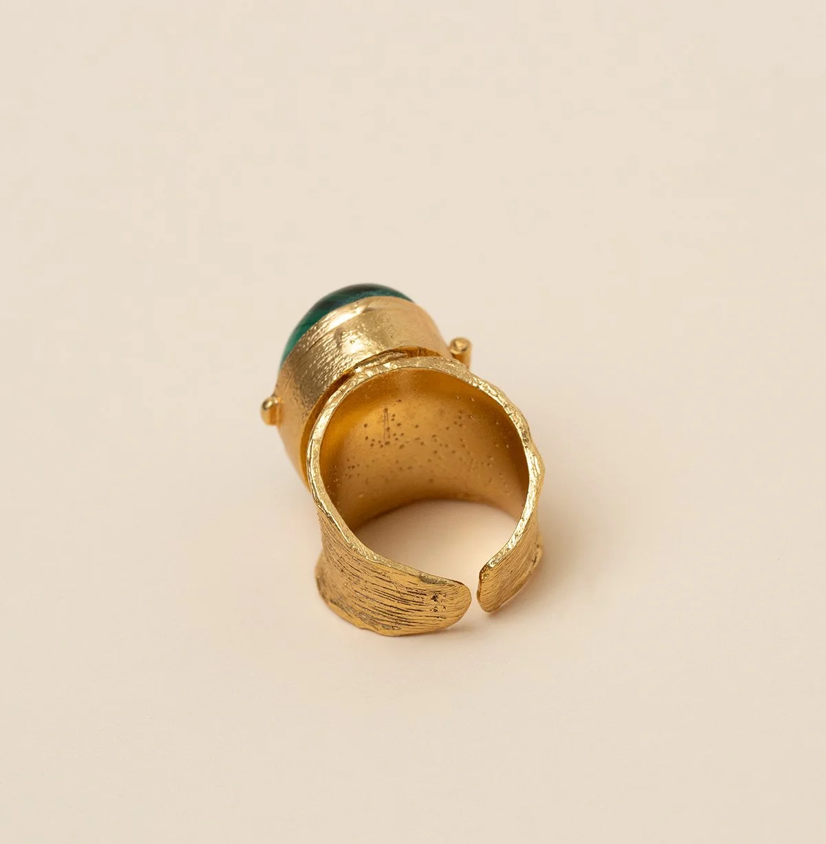 azar-goldring-24kgold-titalopez.jpg