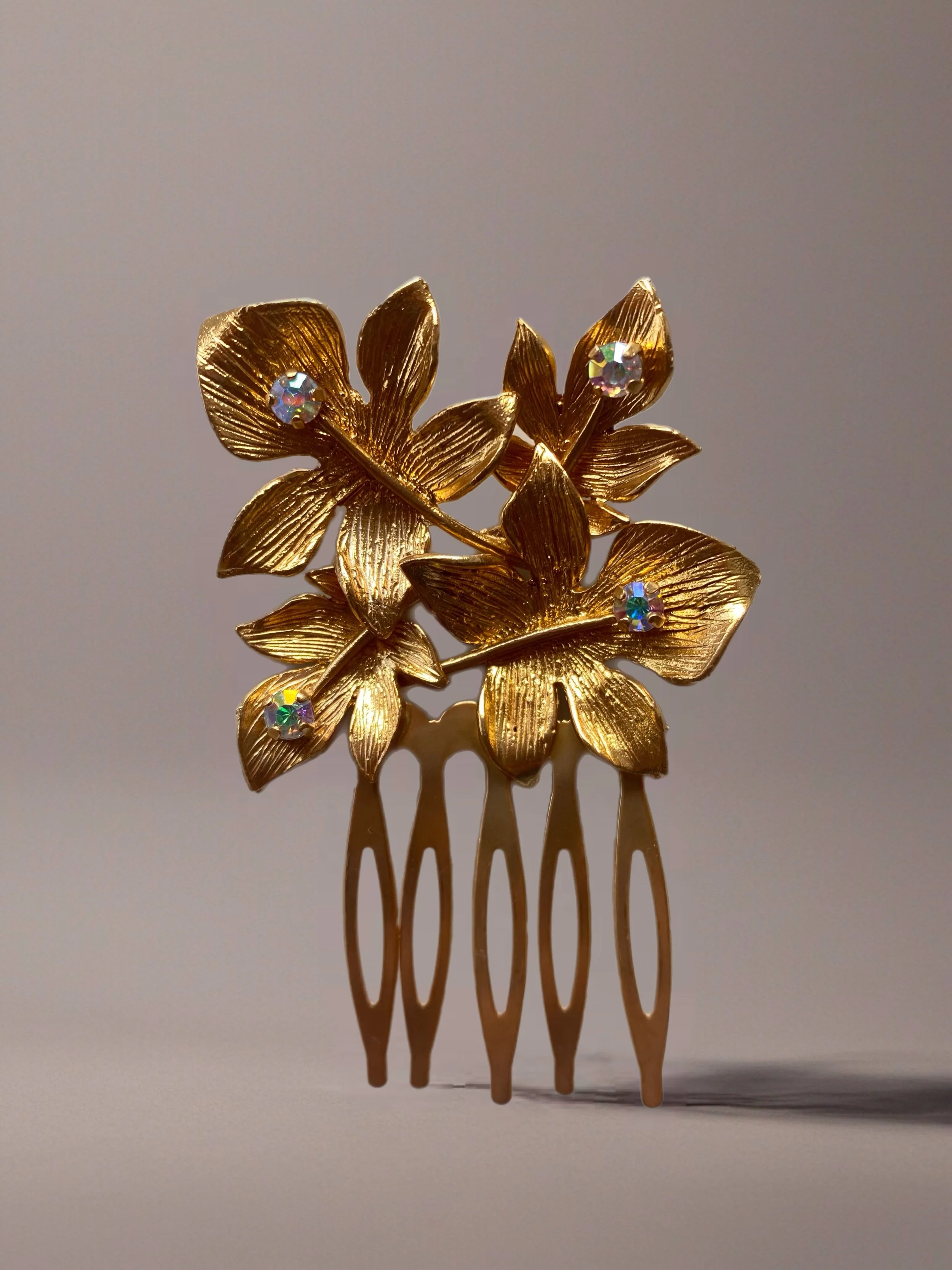 Secret Garden Hair Comb – Iridescent Crystal Leaves