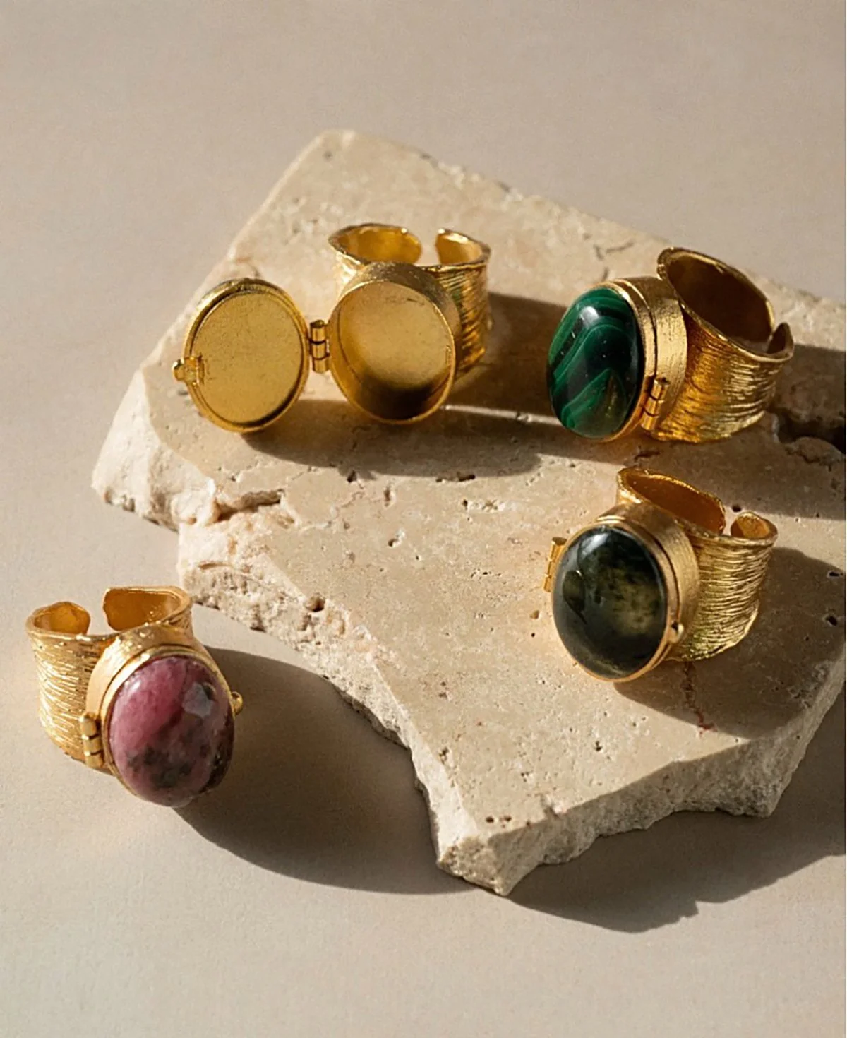 azar-poisonring-ringjewelry-locketring-goldring-quartzring-titalopez.jpg