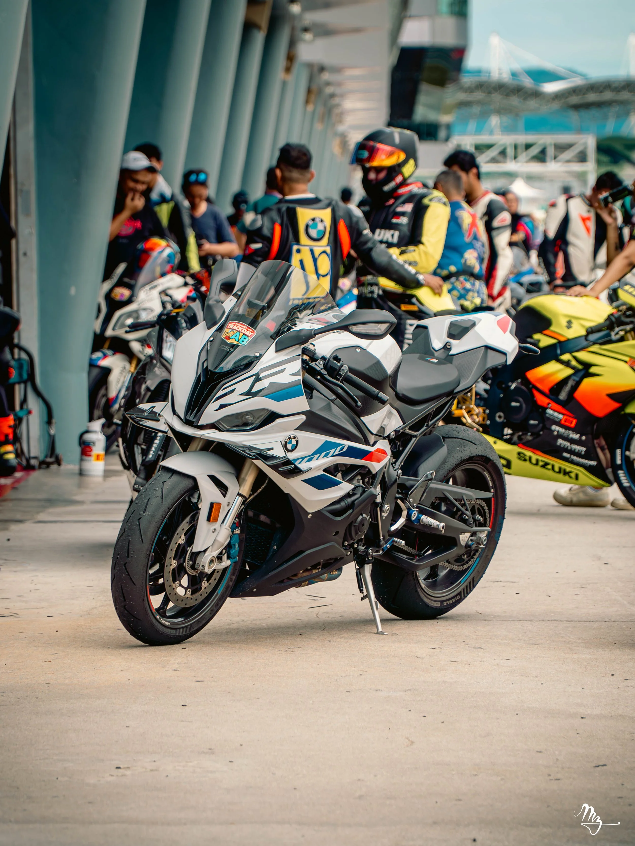 MZ101402-Enhanced-NR.jpg
