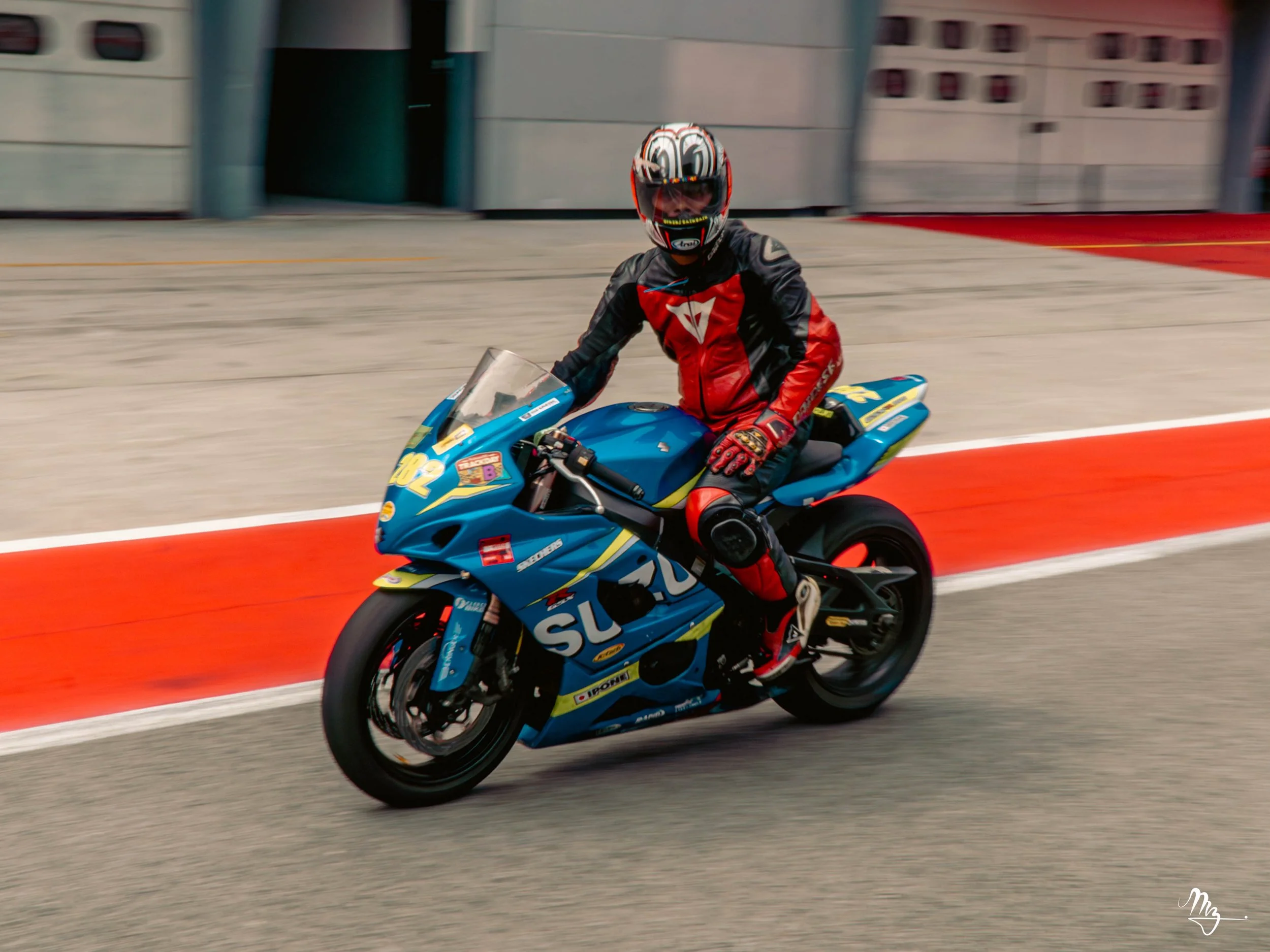 MZ102098-Enhanced-NR.jpg