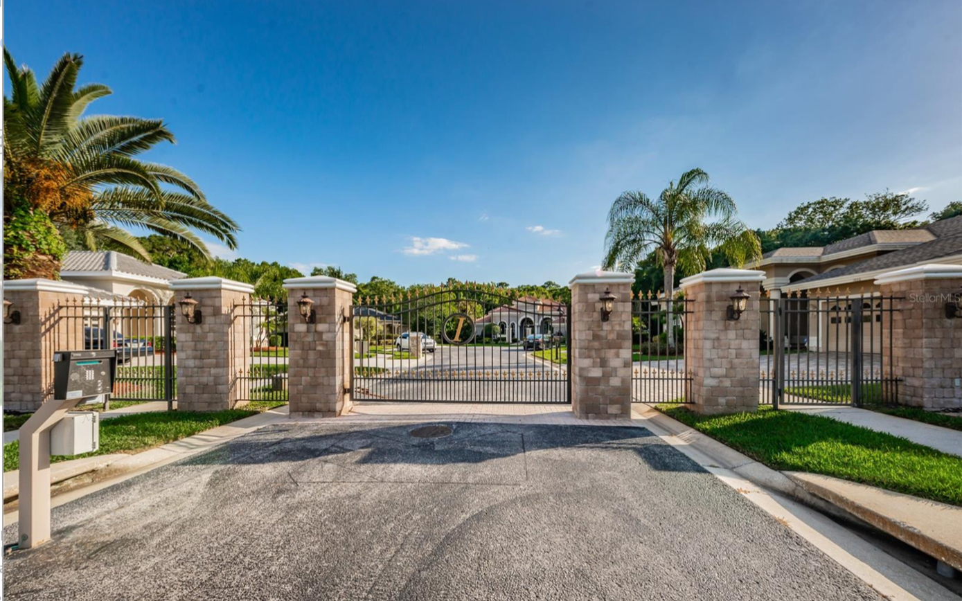 Isleworth - East Lake Woodlands