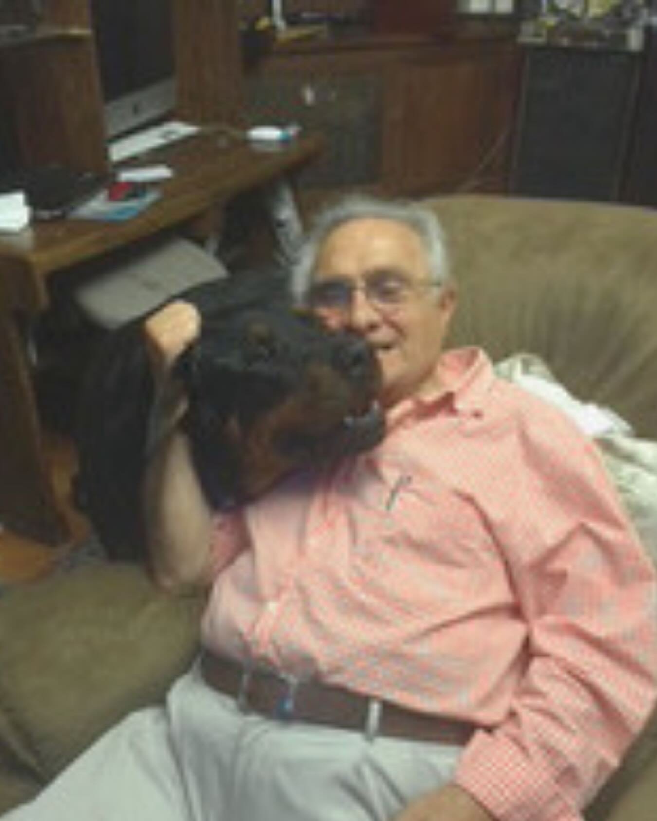 There&rsquo;s a version of life you thought you&rsquo;d have. And then there&rsquo;s the one you&rsquo;re living. I&rsquo;m still making sense of mine. #writerscorner 

#memoir #lifejourney #reflection