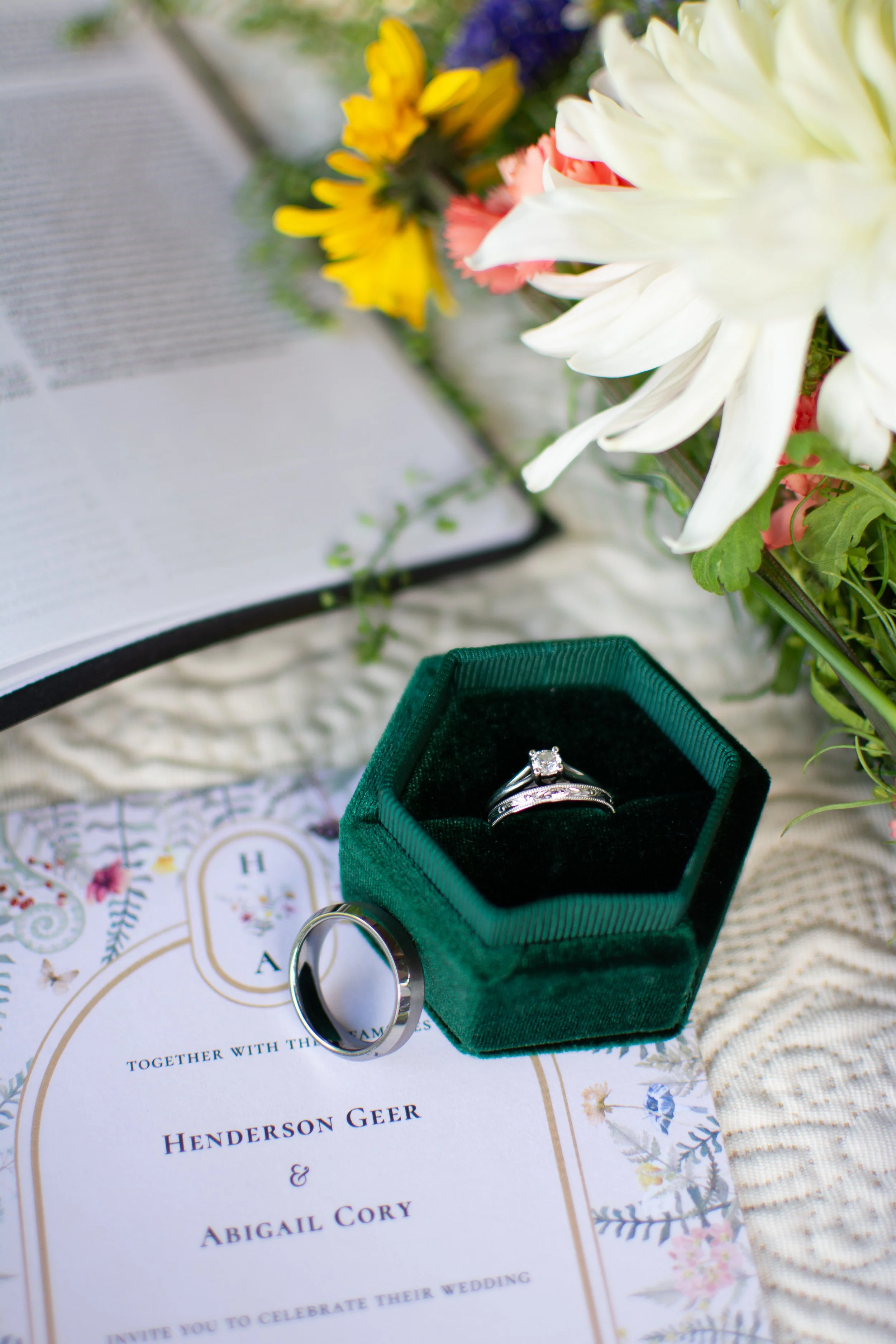 Abigail&Henderson'sWeddingSnapshot-5-2.jpg