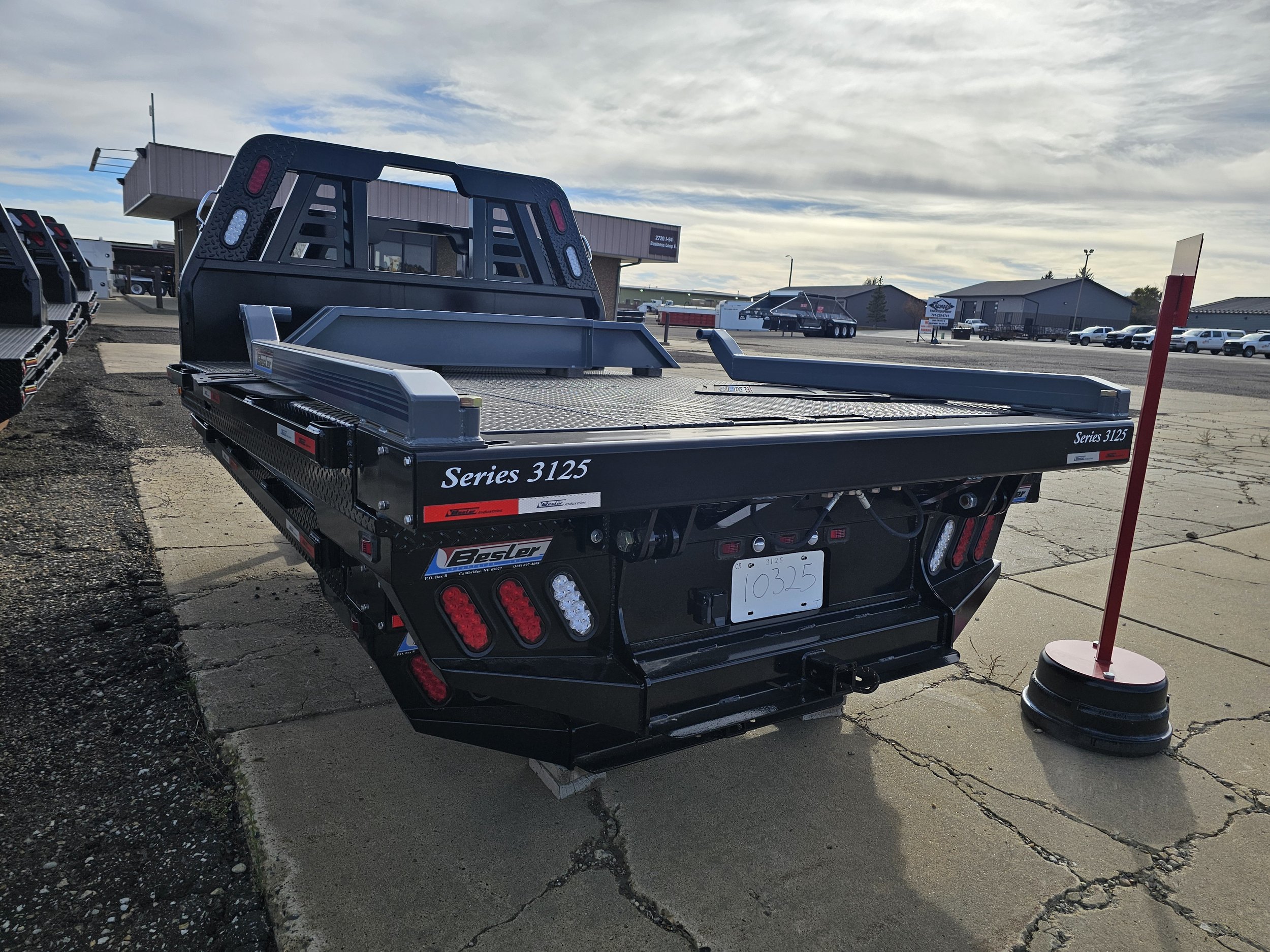 MODEL 3125 BALE LOADER with ELECTRIC OVER HYDRAULIC POWER UNIT