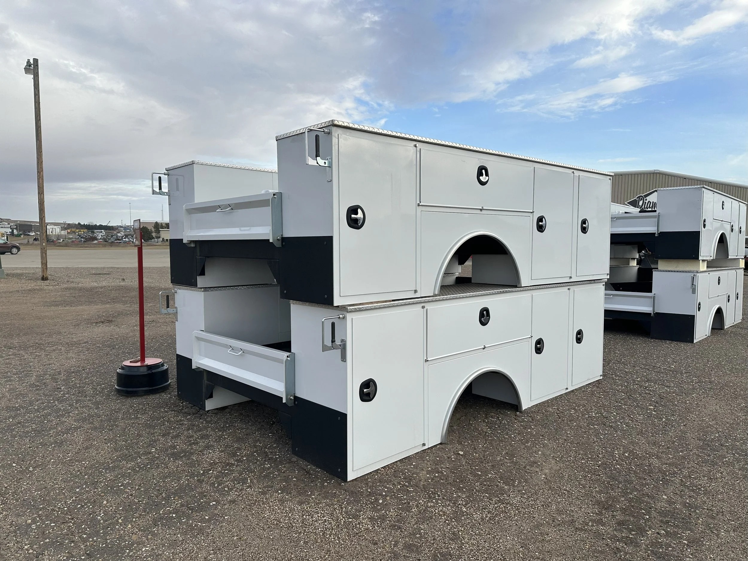 11 - Foot Service Body for Dually - Cab to Axel 84"