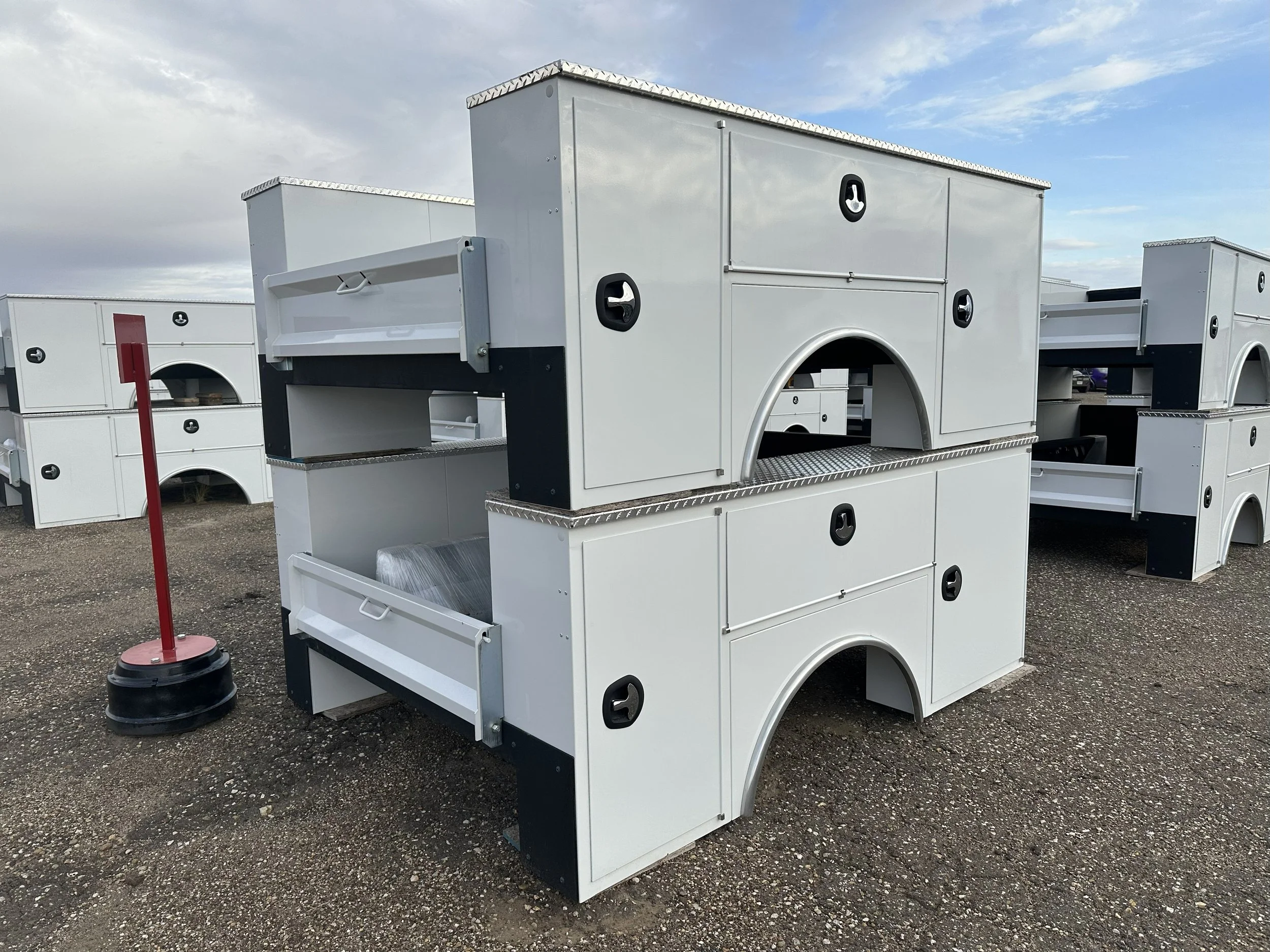 8ft Service body for single Wheel - cab to axle 56"