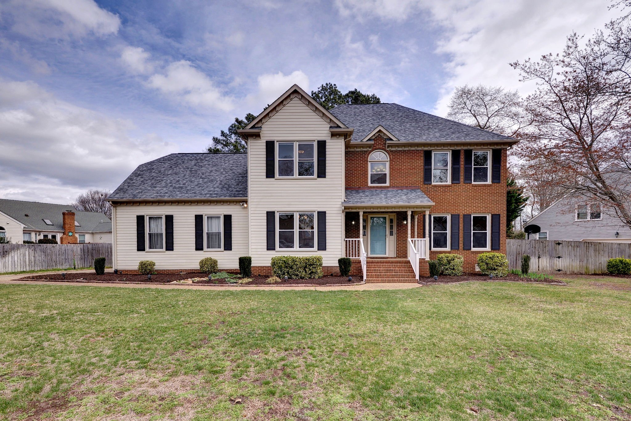 305 Allen Harris - web-1.jpg