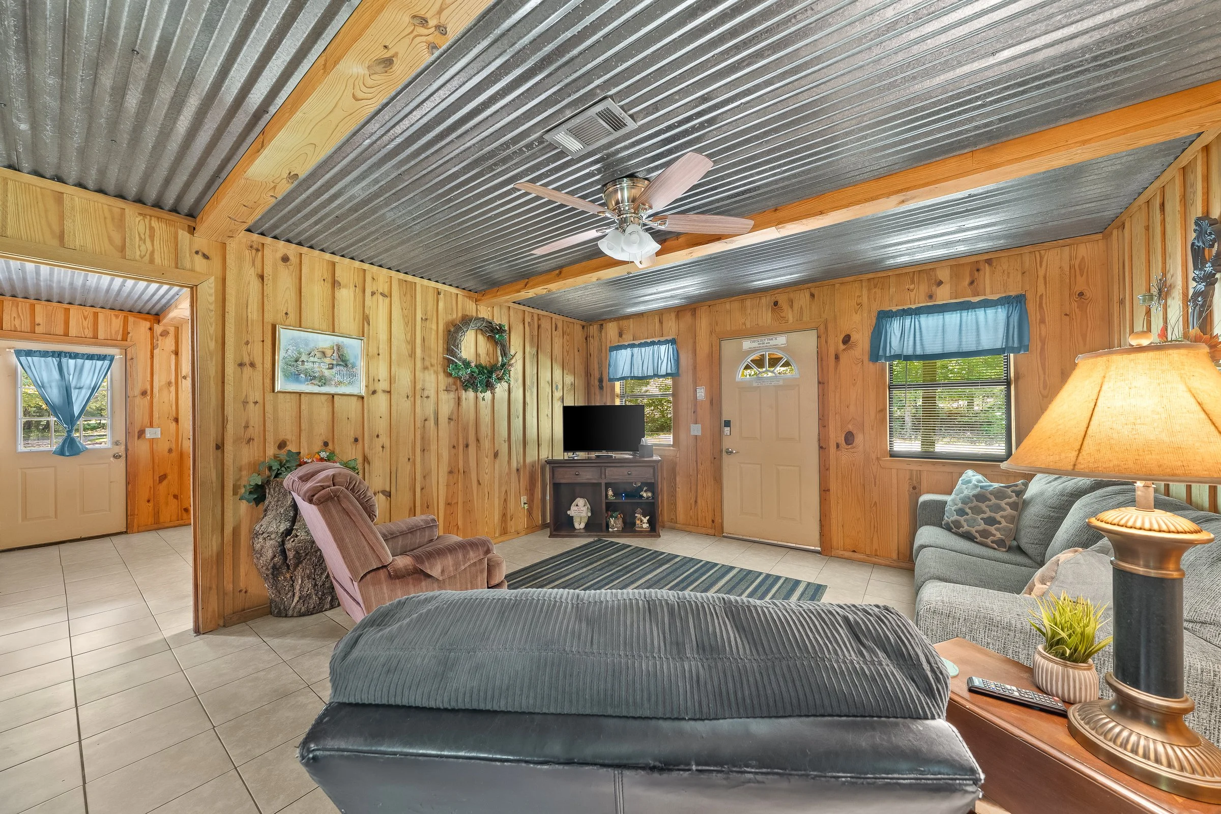 Rabbit Lodge — Heath Valley Cabins