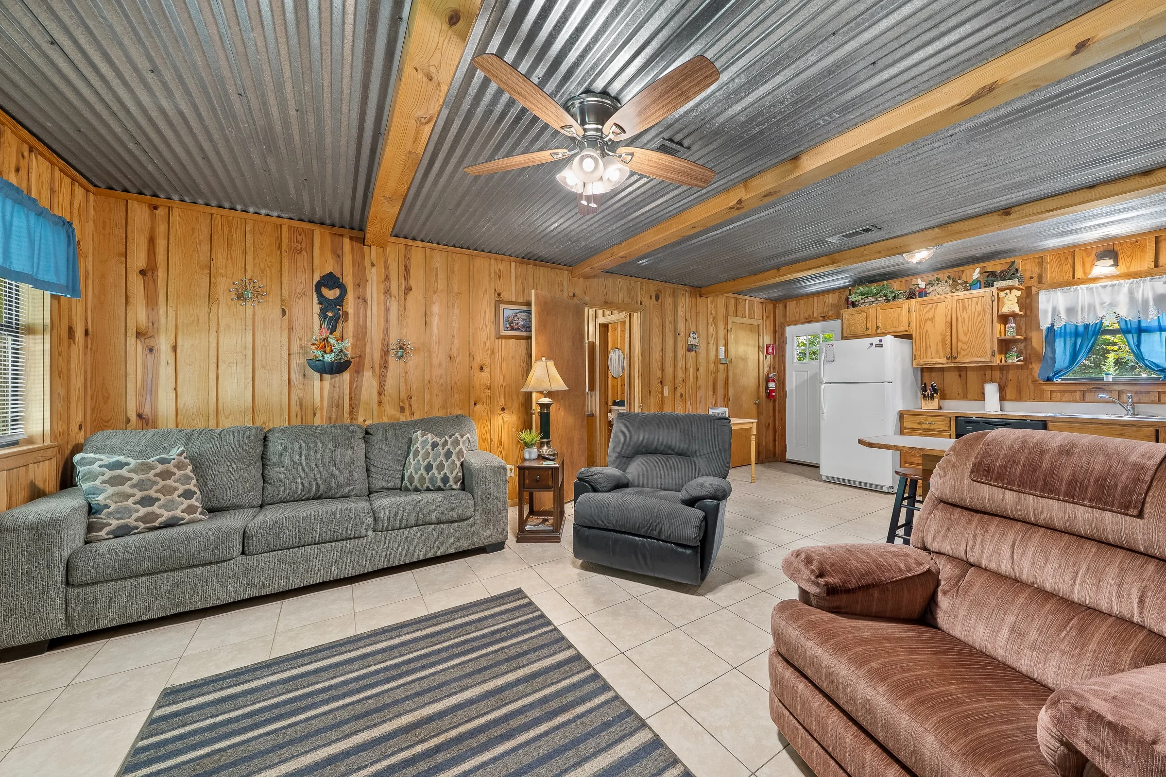Rabbit Lodge — Heath Valley Cabins