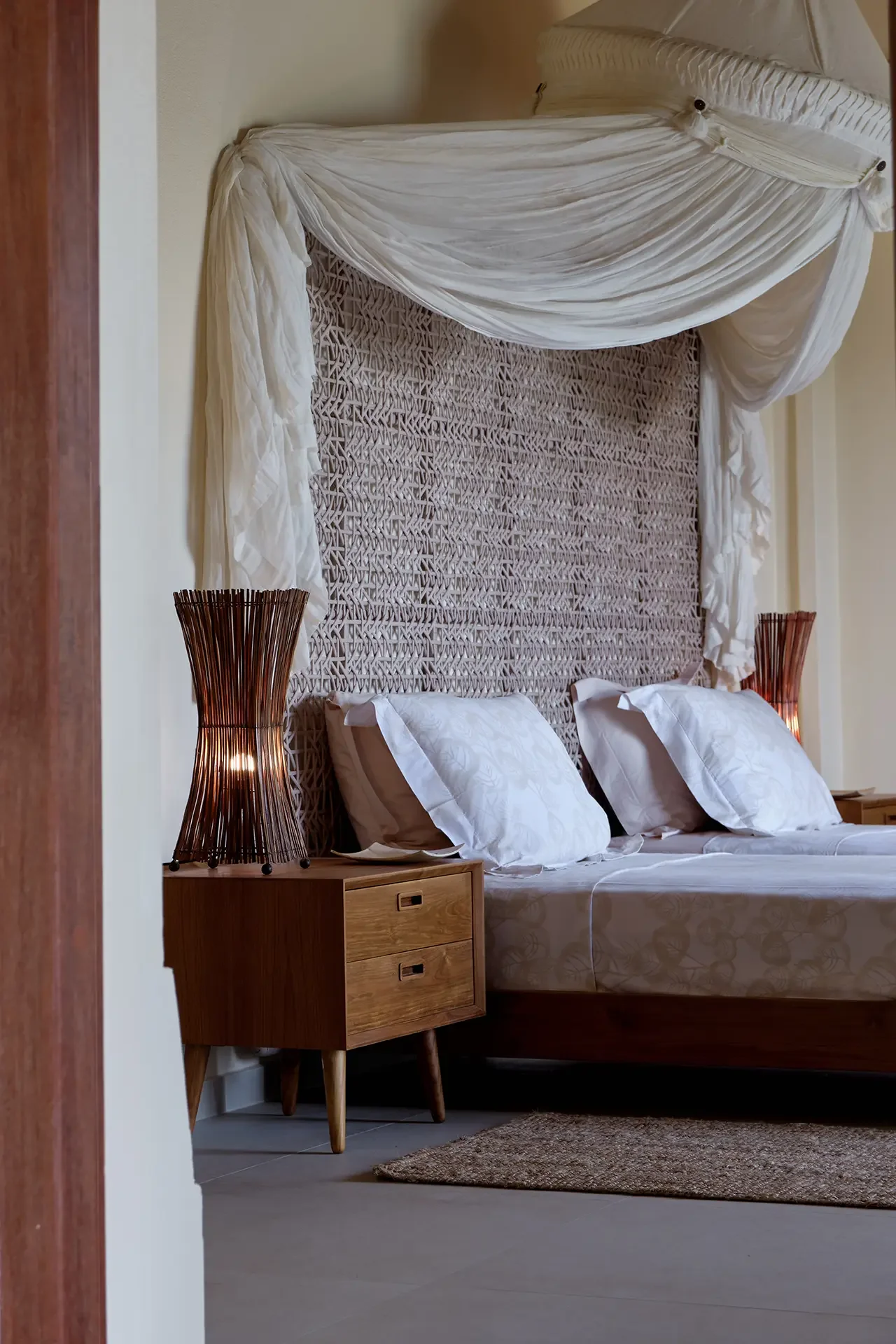 Shared Twin Room (for 2 people)