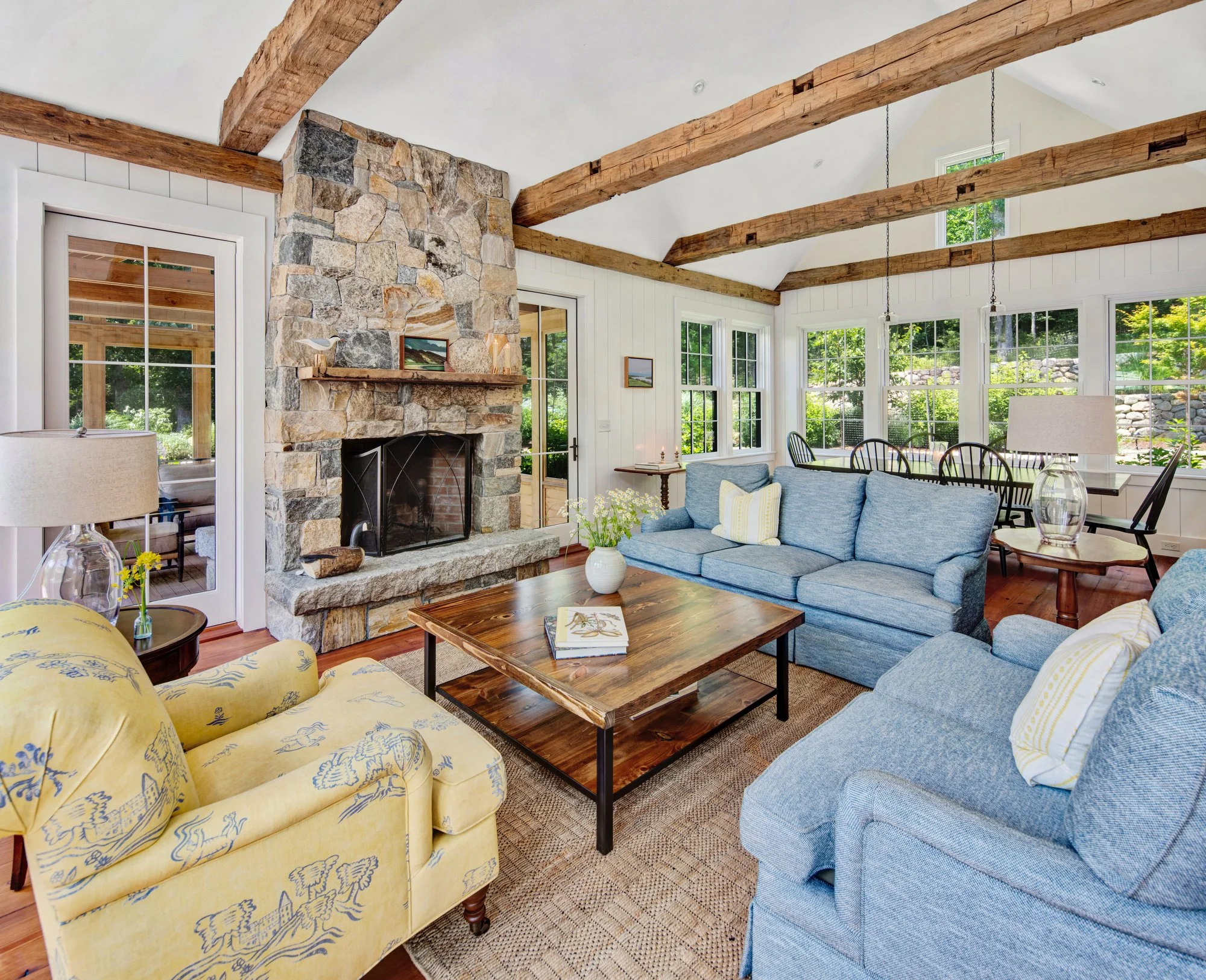 Sitting room.JPG