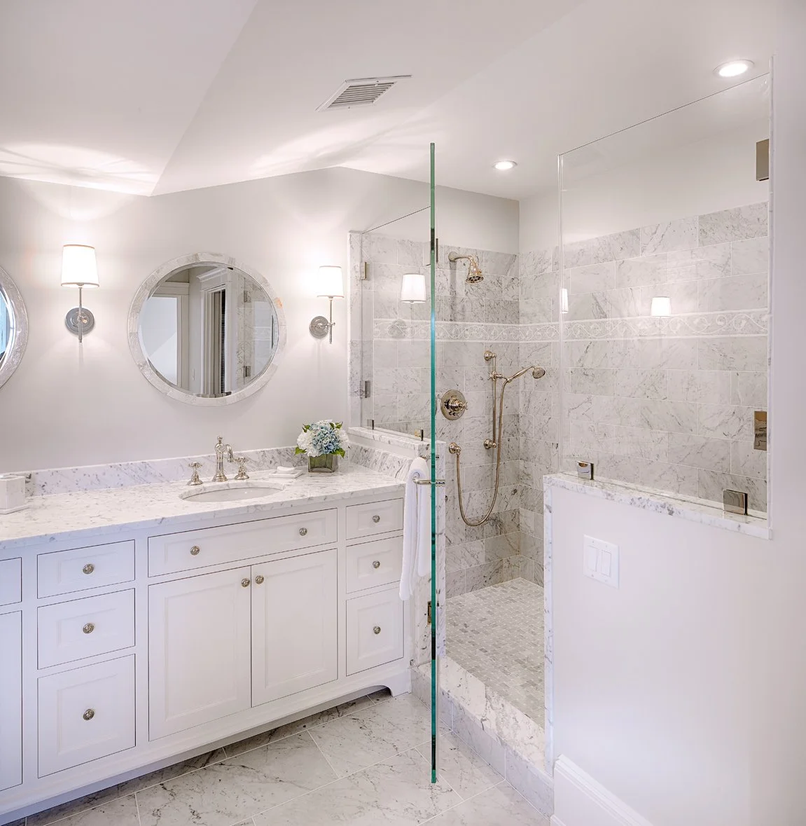 sullivan + associates architects_field club_guest bathroom 2.jpg