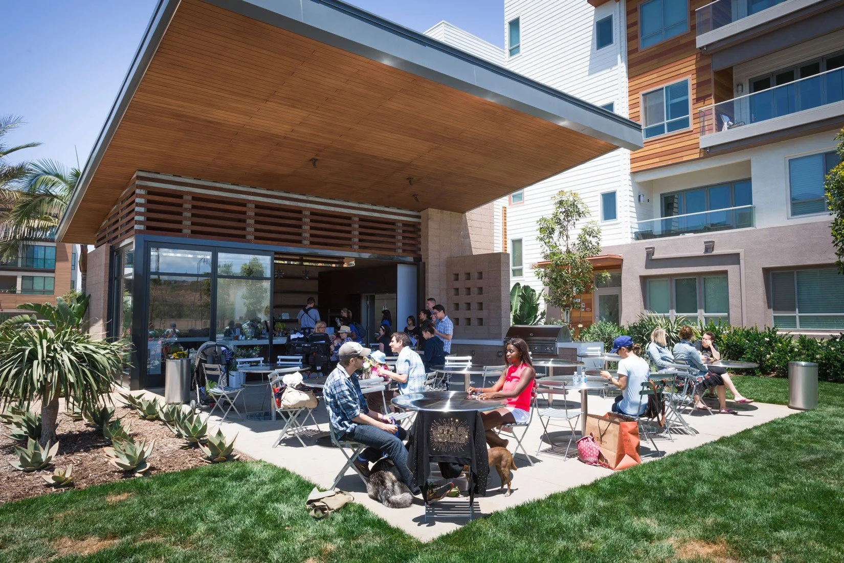 corner greens park in playa vista