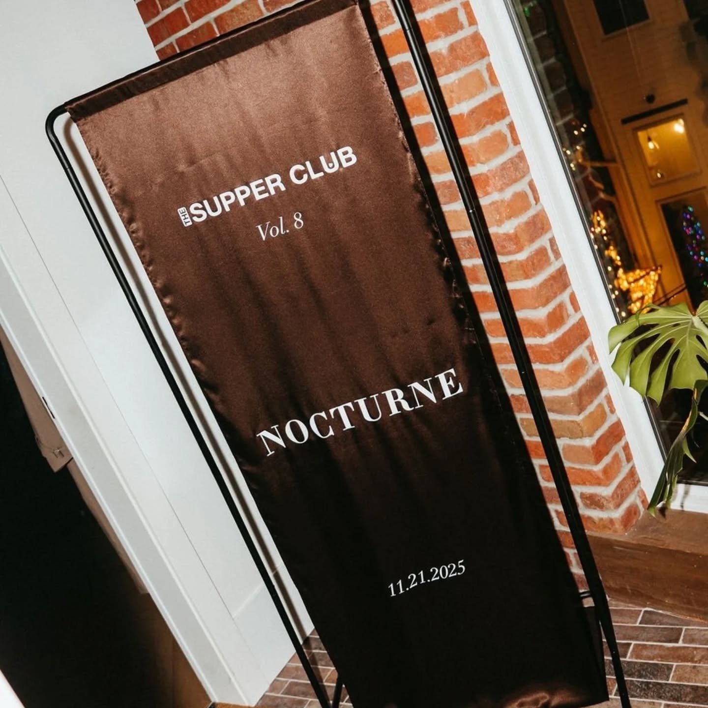 Chocolate Brown isn't elegant because it's trending 🤎 It's trending because it has always been elegant.

Why it's so luxurious:

- it's softer than black
- richer than beige
- warmer than grey

Quiet. Deep. Expensive-Looking

If you're looking to ad