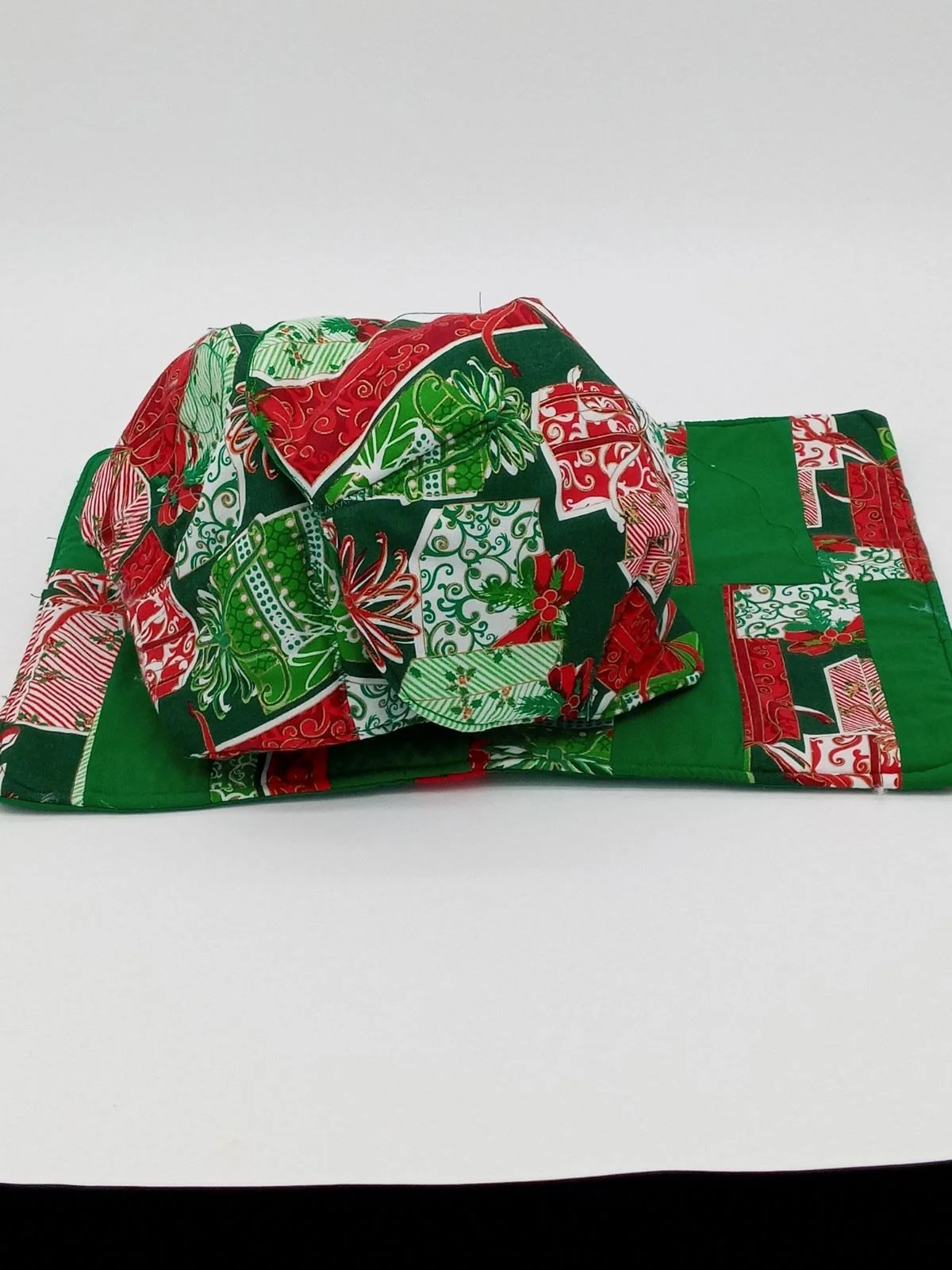 Festive and Comfort Cozy Bowl & Serving Mat (set)