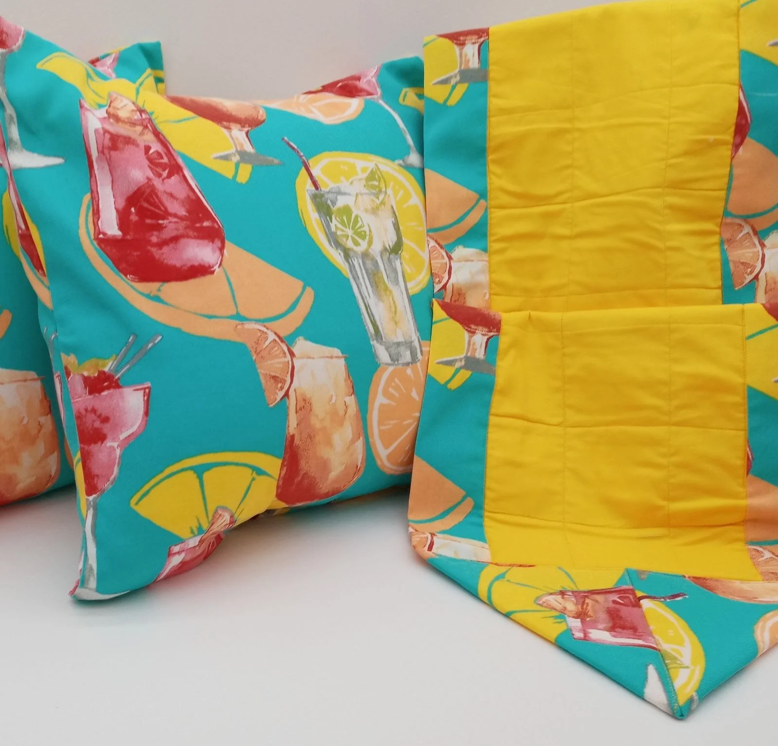 Tropical Sip Pillow & Table Runner Set (3 pc)