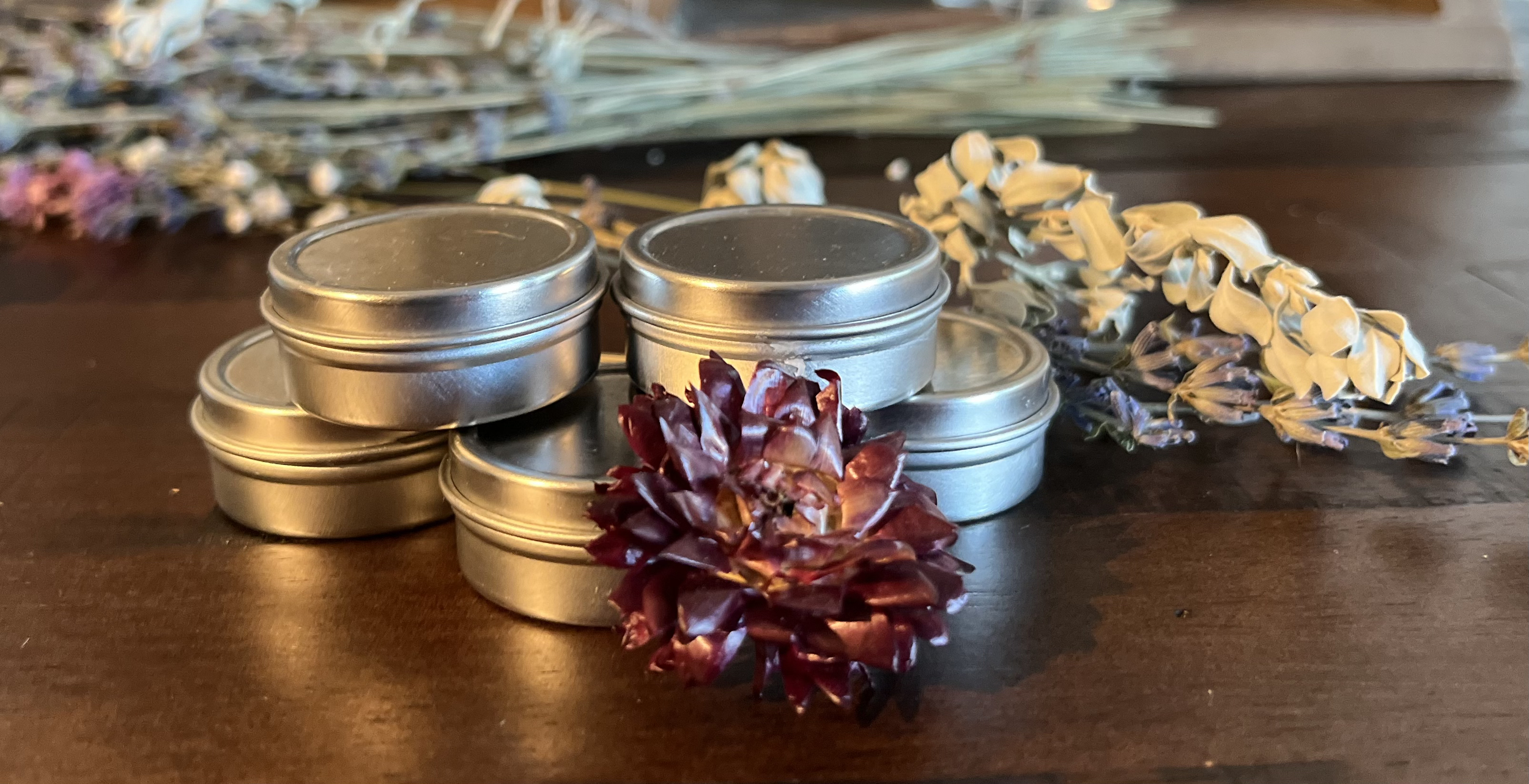 small tins flower.png