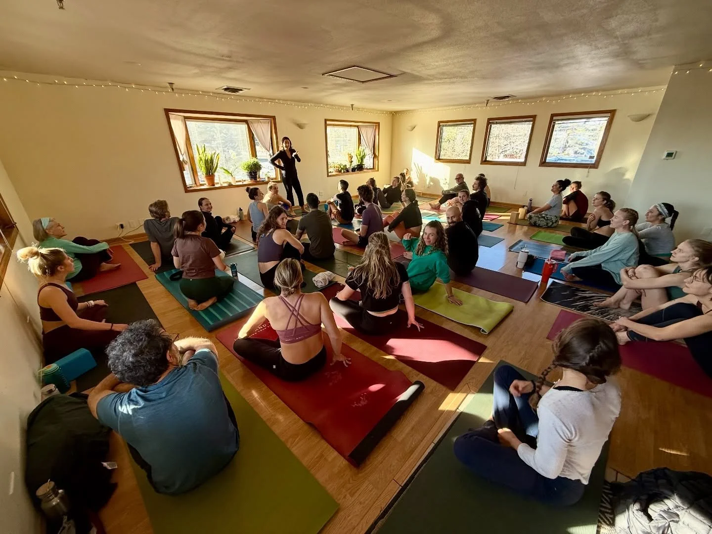 Watcha doing Saturday morning? How about 9:15am Align and flow with @meganreznicek at @boulderyogastudio Followed by cupcakes from @luckysbakehouse 🧁 because doesn&rsquo;t that sound like the perfect Saturday? 🔗 link in bio to save your spot &heart