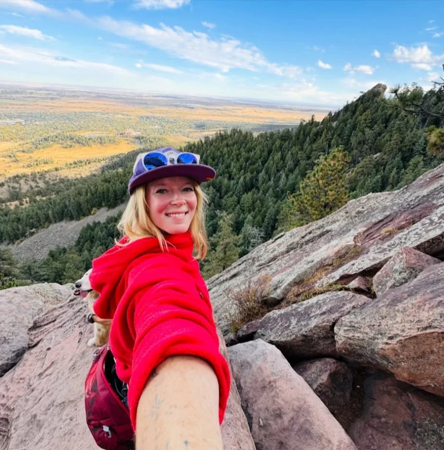 🌅 NEW CLASS 🌟 NEW TEACHER 😍 meet @teeenyyyy Justine Rohde who will be teaching an align and flow style class starting THIS Thursday at 7:30am @boulderyogastudio 

We are absolutely thrilled &hearts;️ Justine&rsquo;s class feels like a special trea