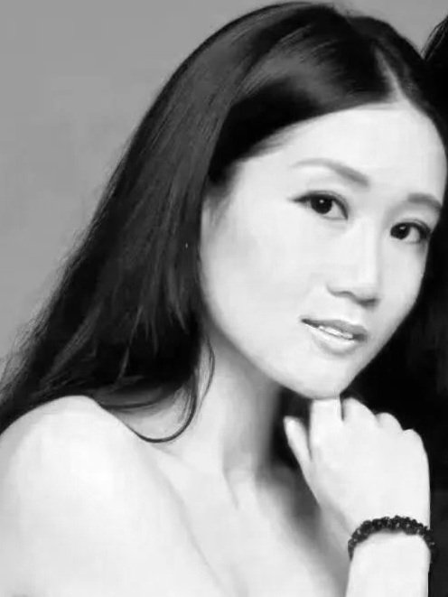 Sue Yan