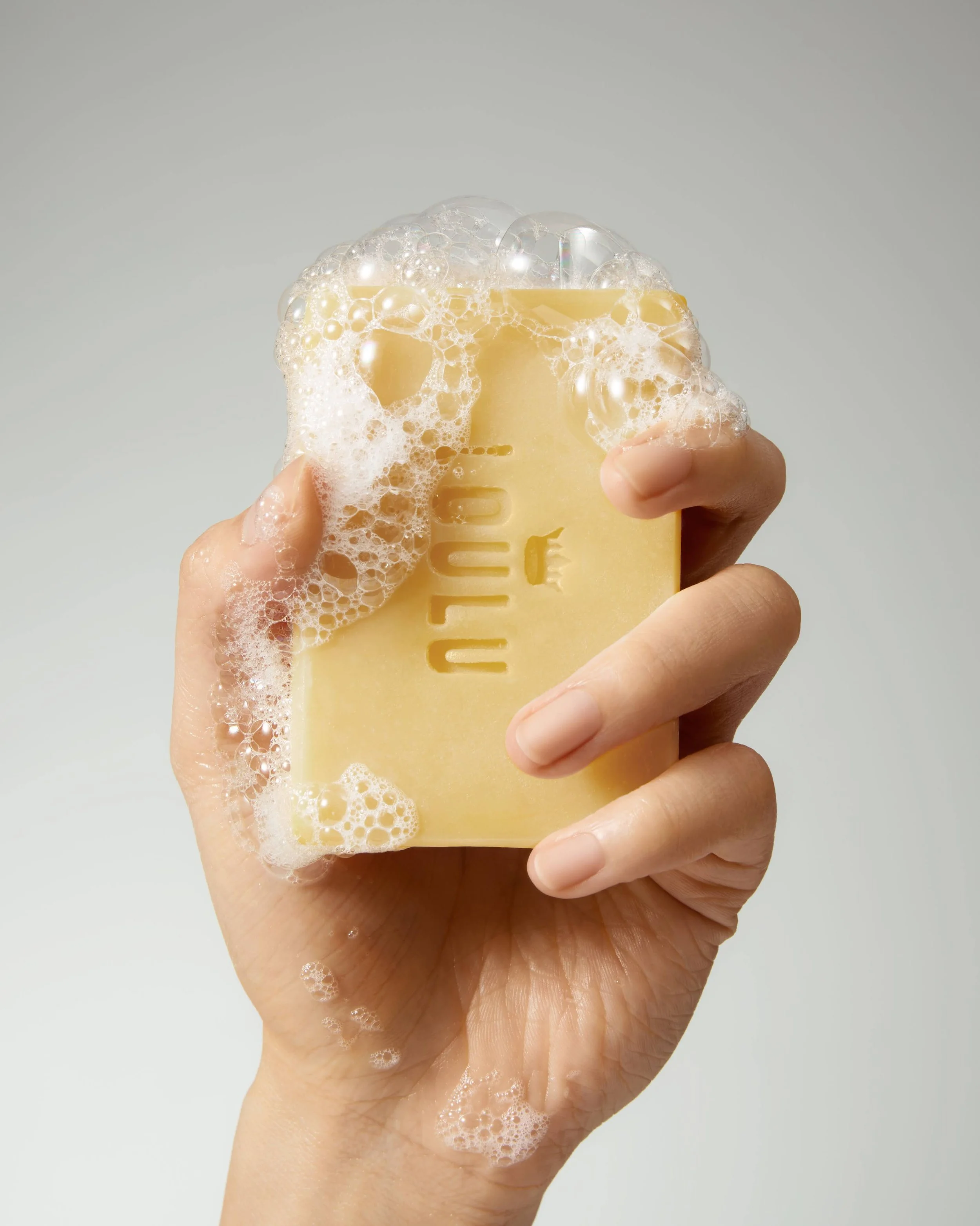 250225_Look_Loulu_Brand Content_Love Bar_Hand Model_Shot 10_676.jpg