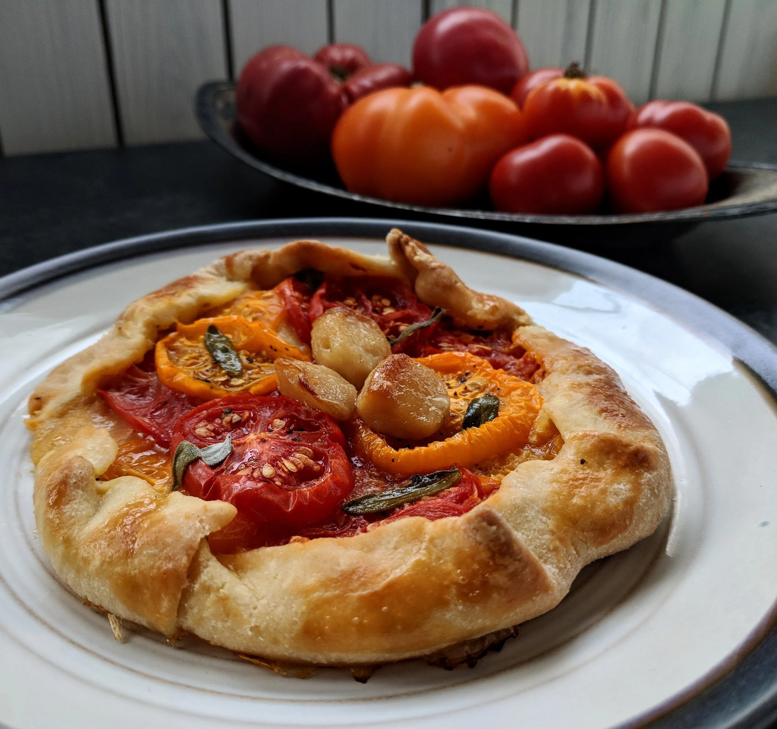 An heirloom tomato gallette