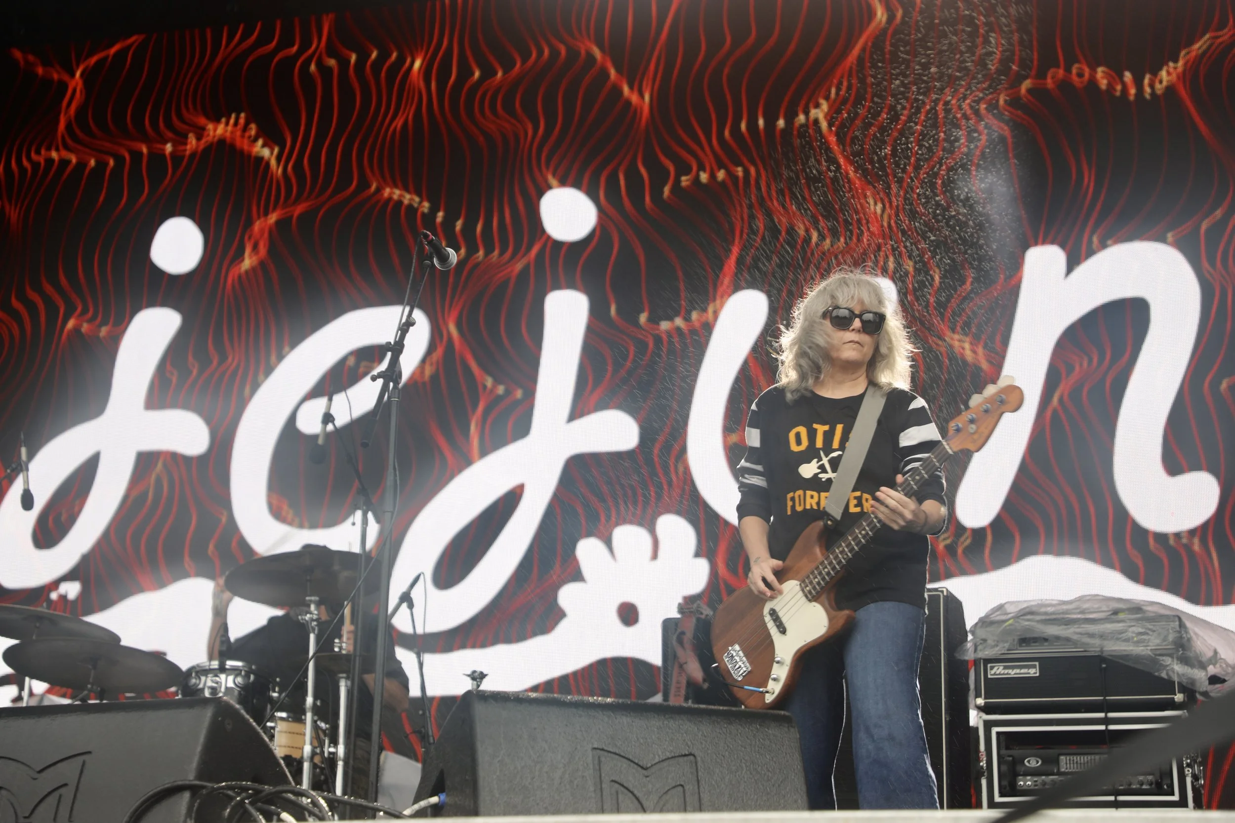 SUNDAY AT RIOT FEST: FROM JEJUNE’S LONG-AWAITED RETURN TO ALANIS MORISSETTE’S MUD-SOAKED SENDOFF