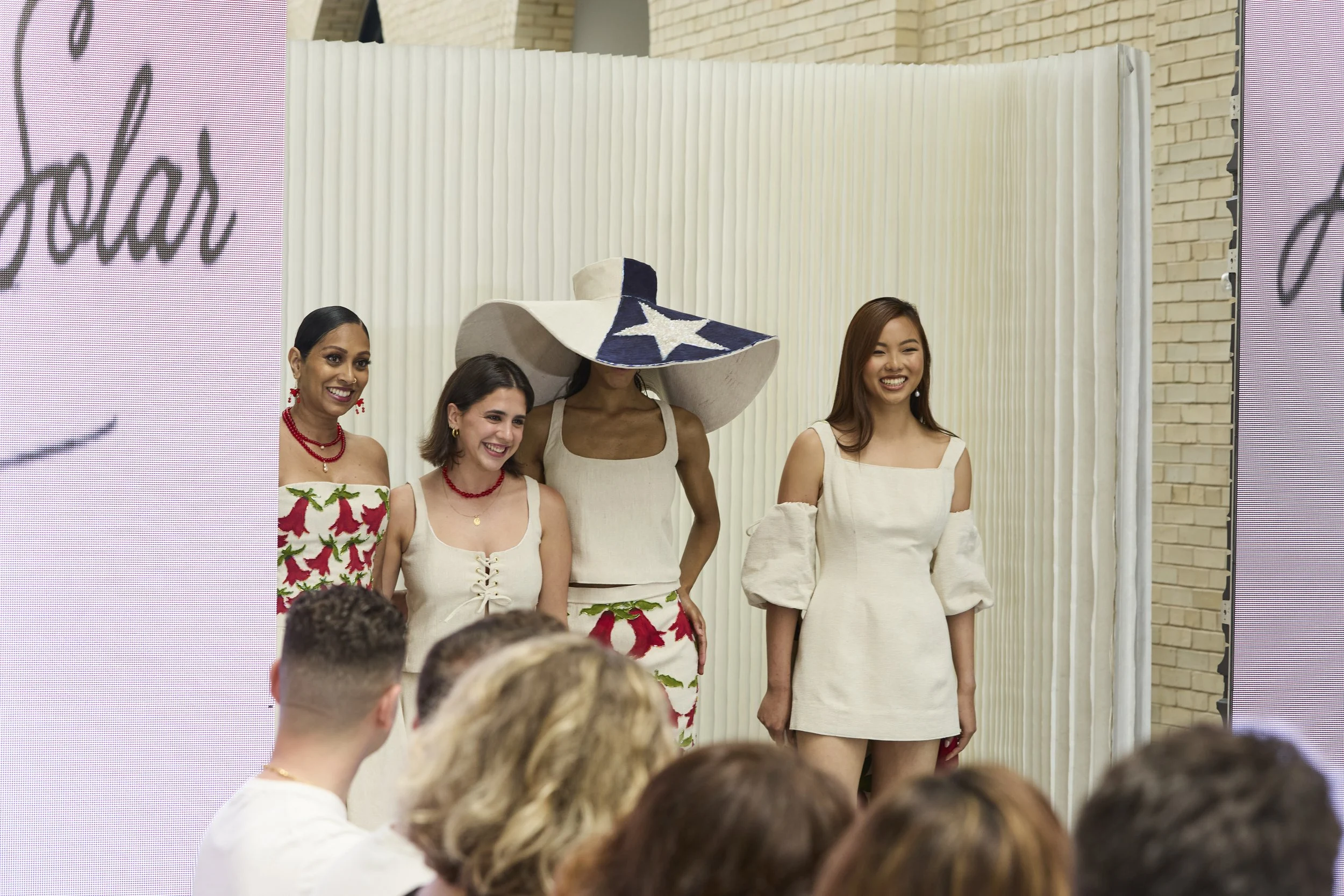 Vial Del Solar - theo zinn drexel fashion 25'14.JPEG