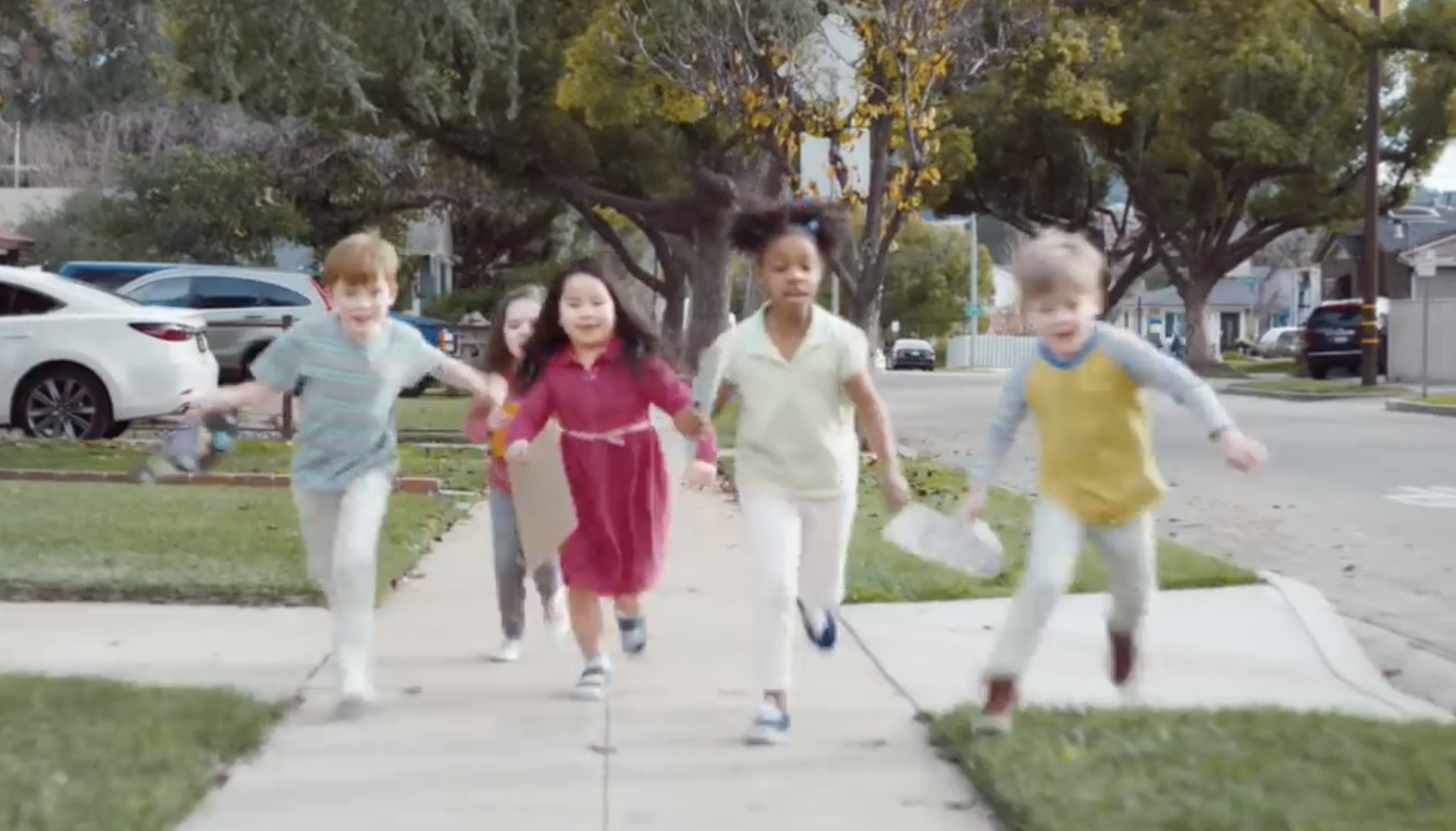 Halo Top Commercial opening with kids running towards and ice-cream truck
