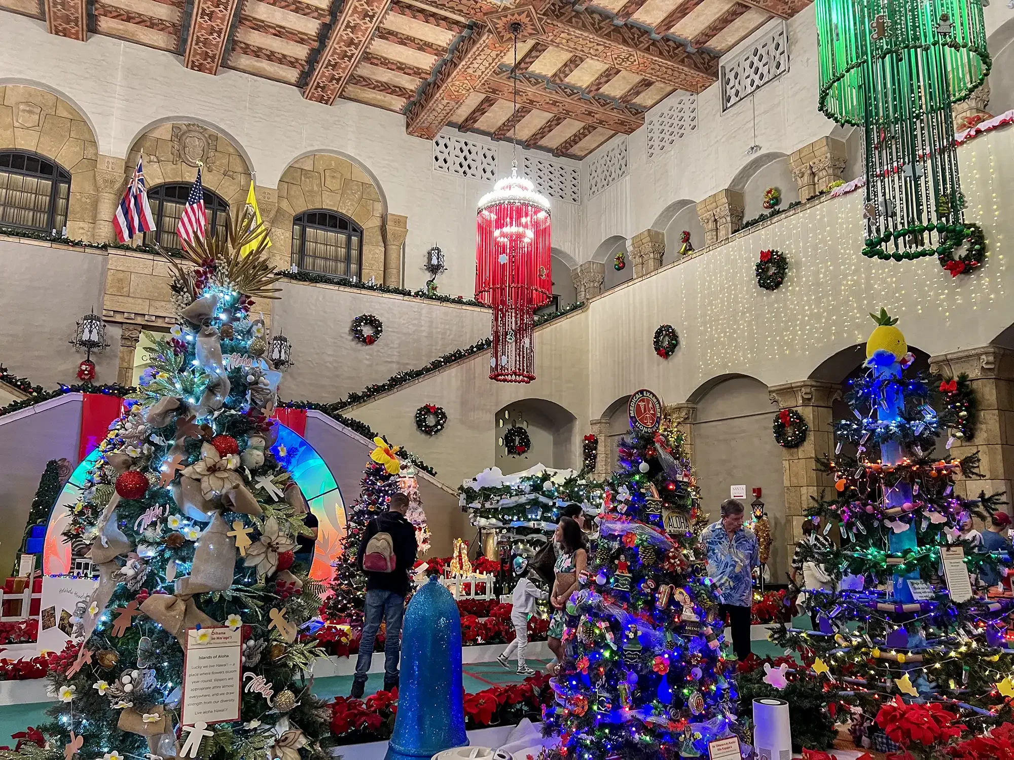 Visit Honolulu Hale with Holiday Lights Tour by Waikiki Trolley.
