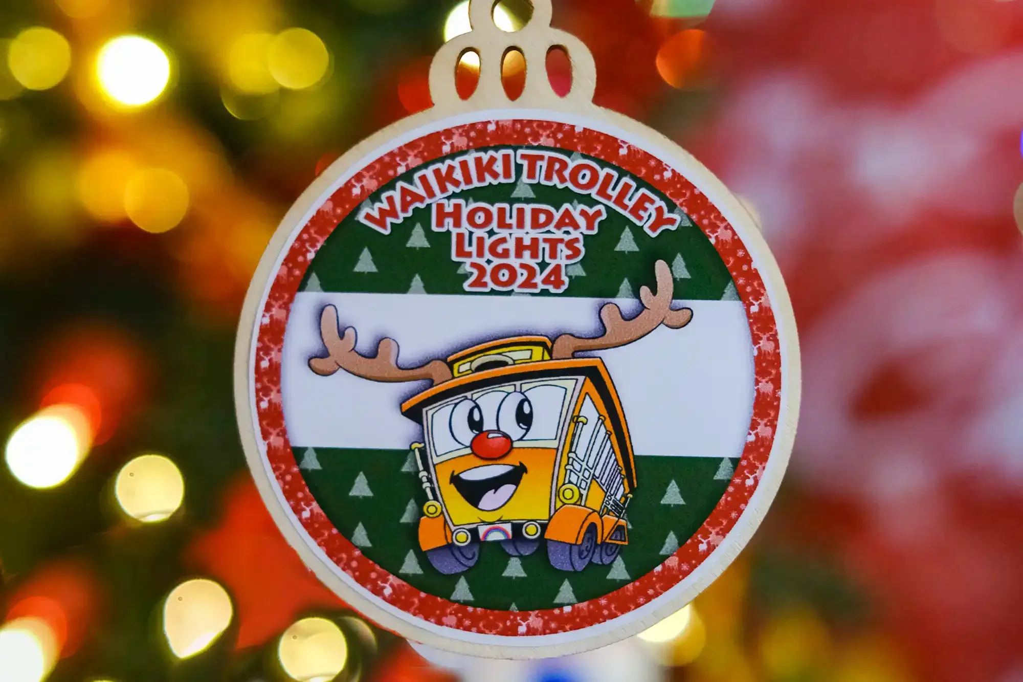 At Holiday Station, you can try some free crafts as well.