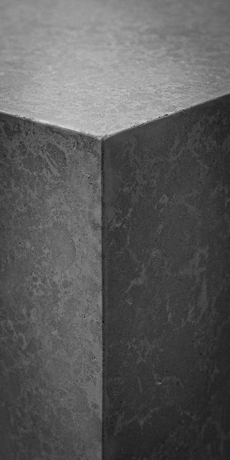 Monolithic architectural concrete corner detail with integrated edge return by The Concrete Anomaly