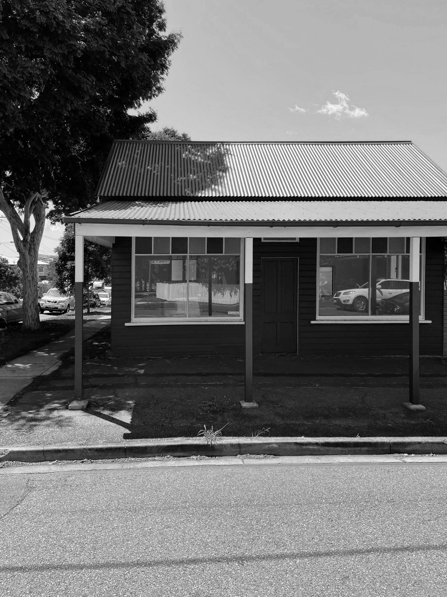 Black and White image of existing tuckshop on Stephens Street, Annerley before development