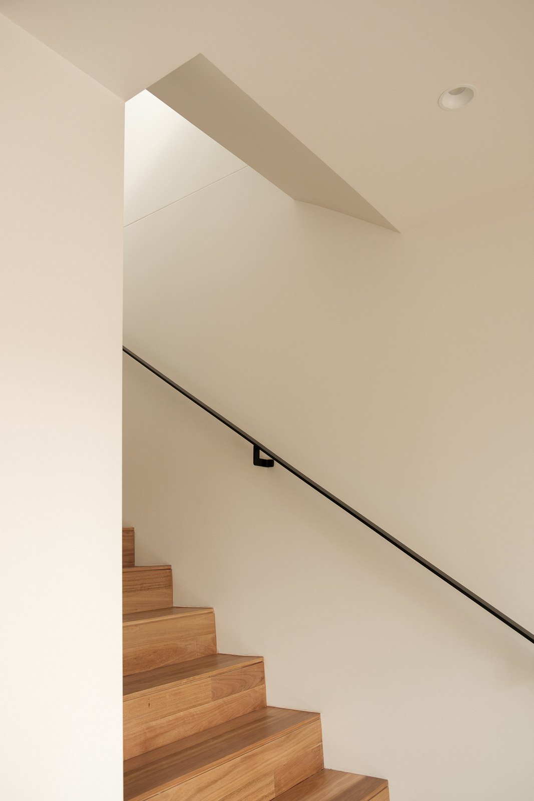 TARRAGINDI-YardWithAHome.jpg