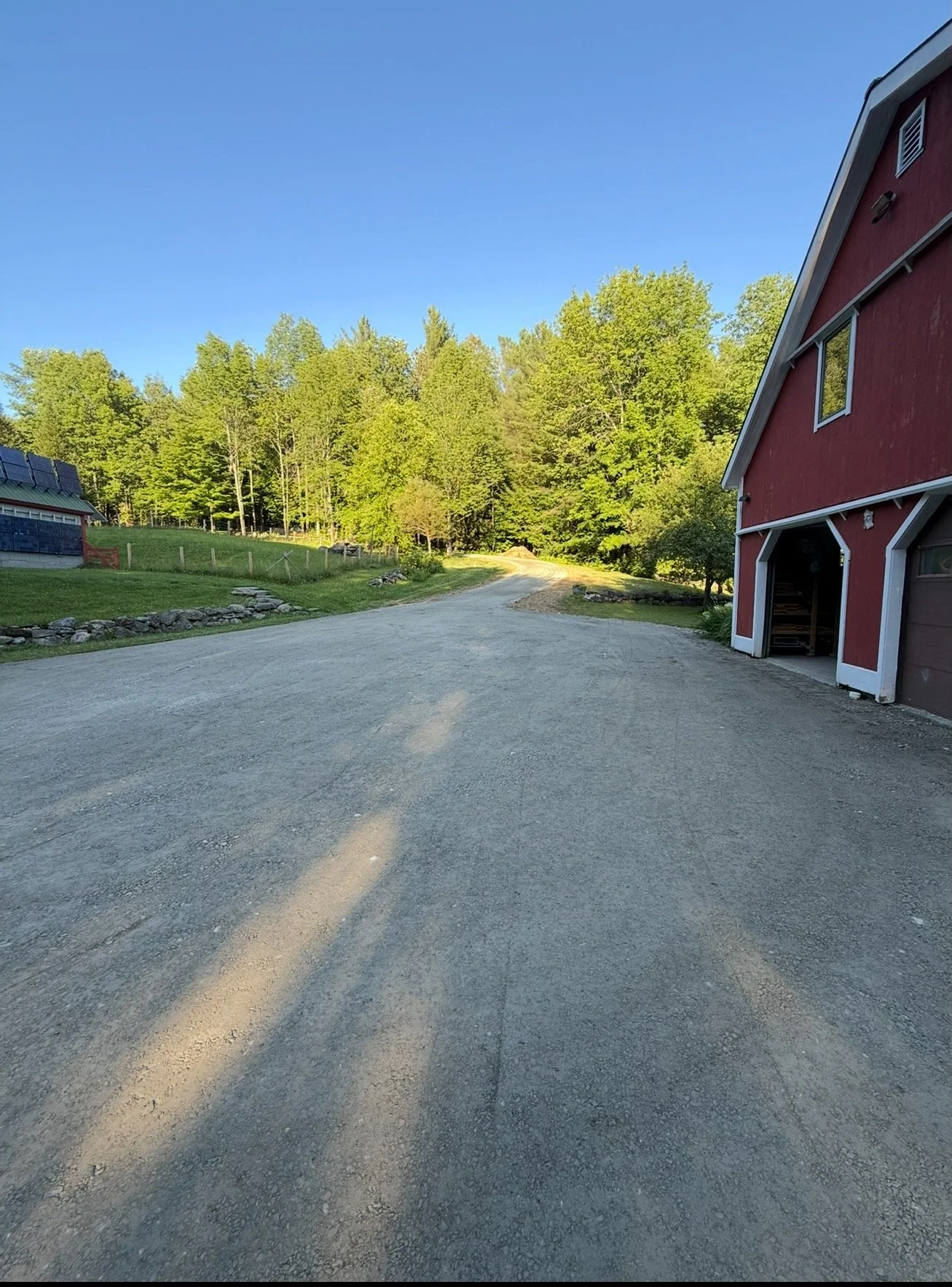 Finished gravel driveway installation 