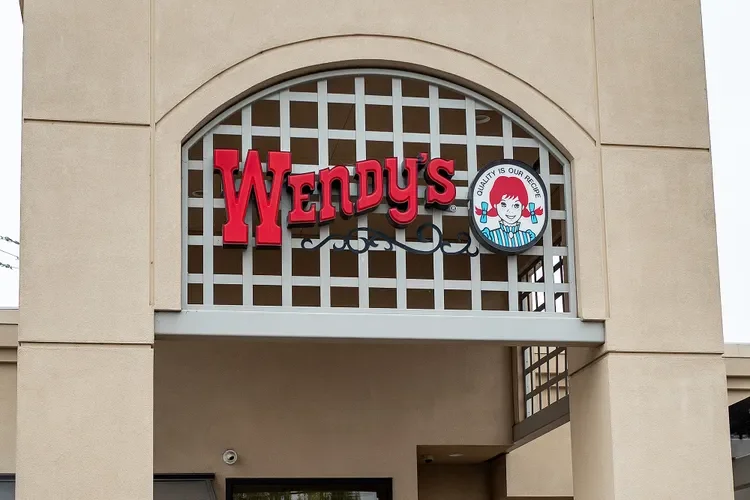Wendy’s Shuts Down Hundreds of its Locations