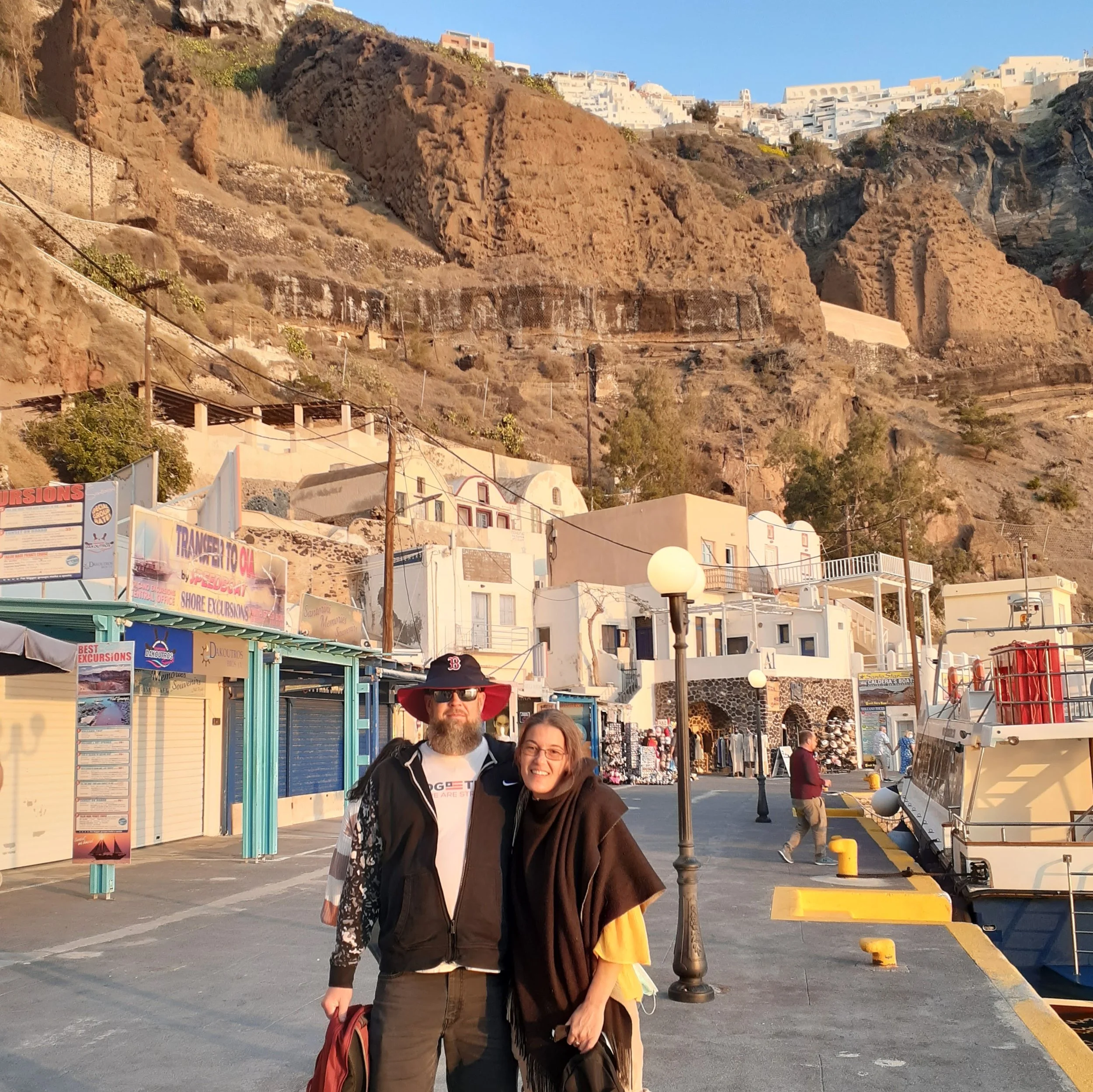 Santorini, Greece: A Superman Grill &amp; The 12-Foot Drop 