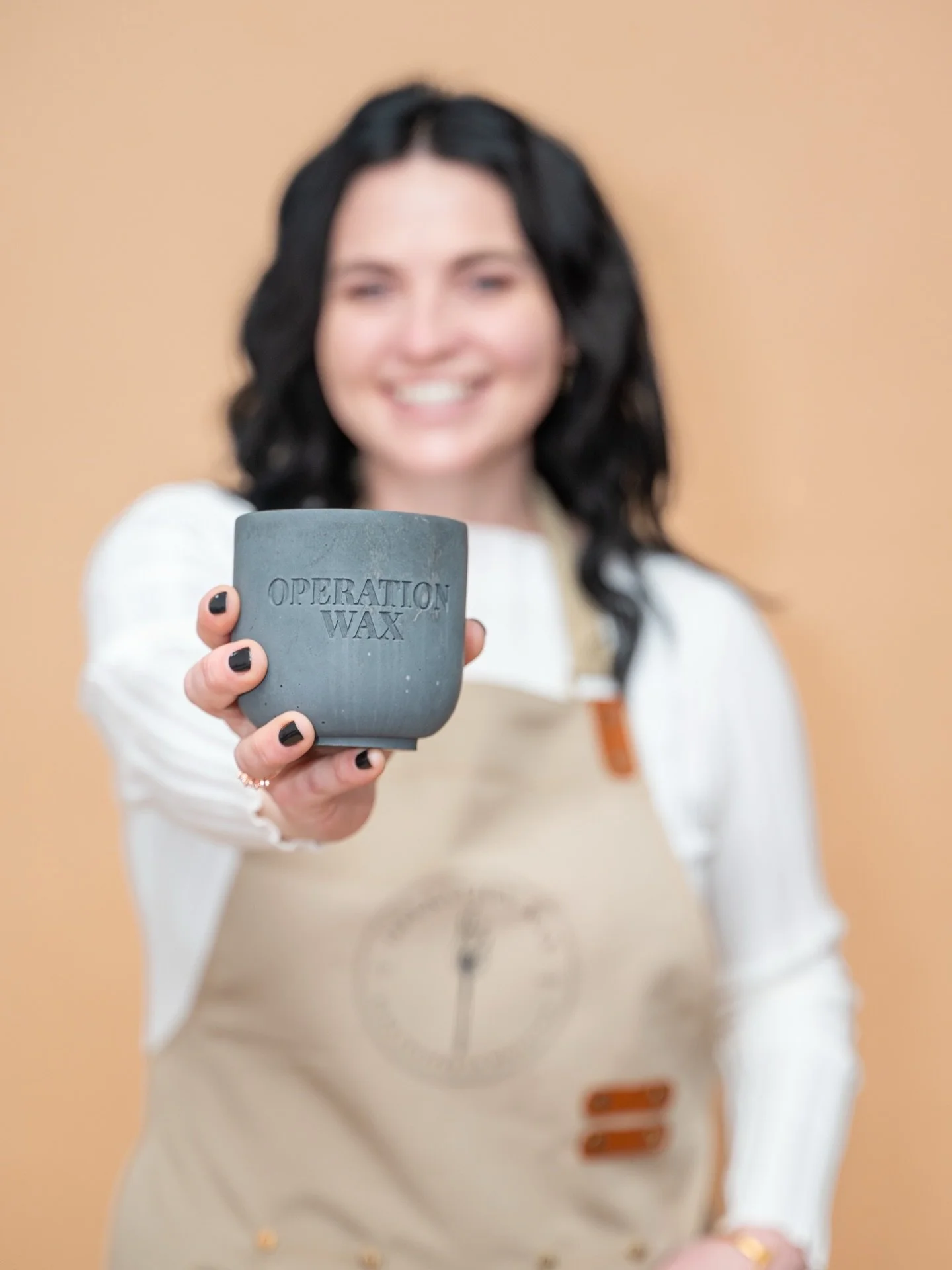 This is your reminder that brand photos aren&rsquo;t just photos. They&rsquo;re your marketing. 👏

For @operationwax , we created:  ✨ Lifestyle headshots that feel like her brand ✨ Photos + video (ask about our new video add-on) of her incredible ca