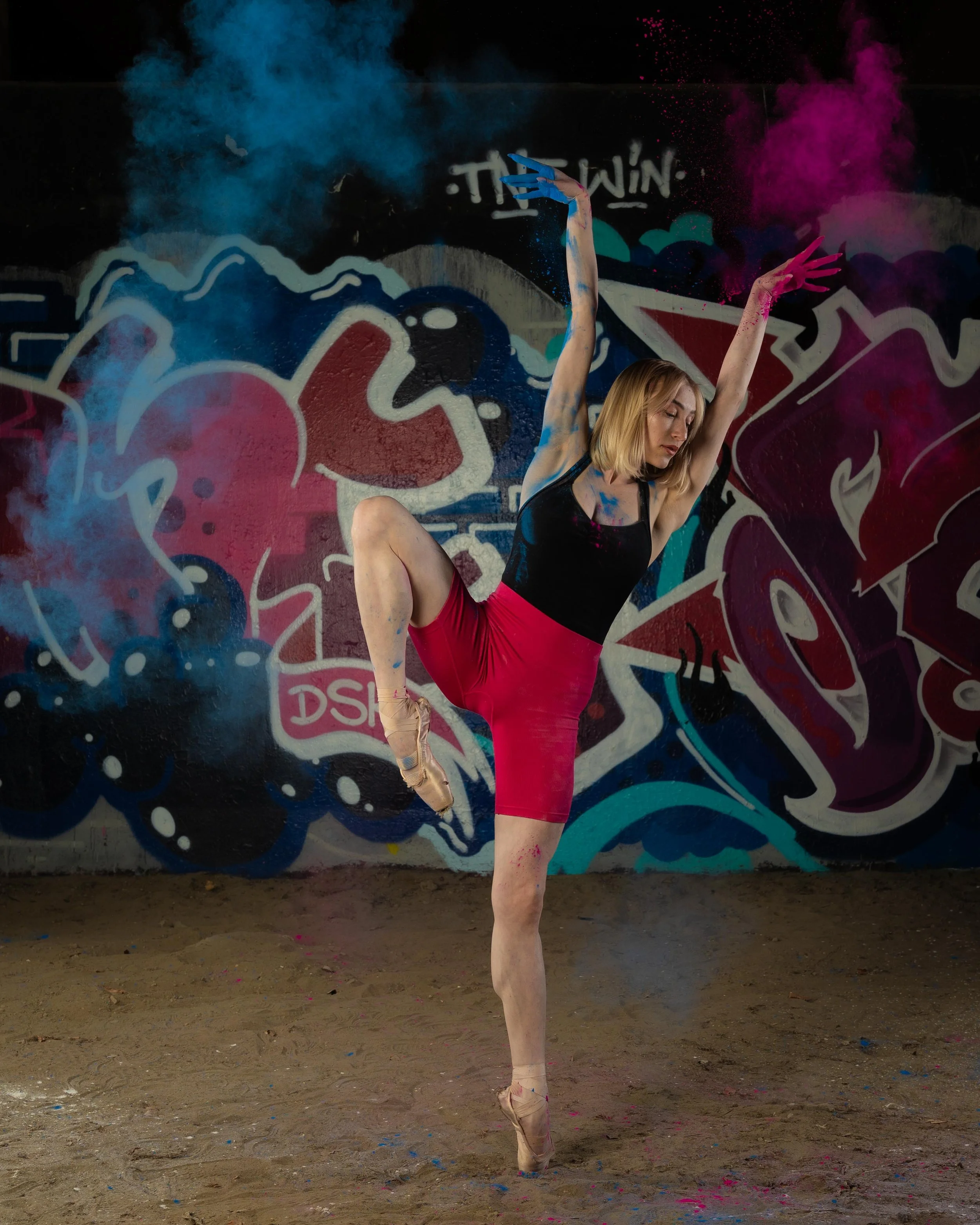ballet-pose-urban-bridge-photoshoot.jpg