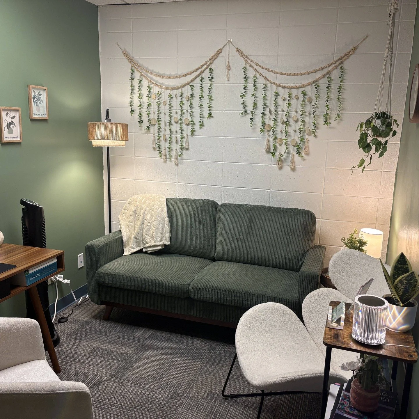 Excited to announce I'm now offering in person therapy in Bakersfield, CA. Accepting referrals &amp; insurance

🌿

#therapy #californiatherapy #bakersfieldcalifornia #mentalhealth