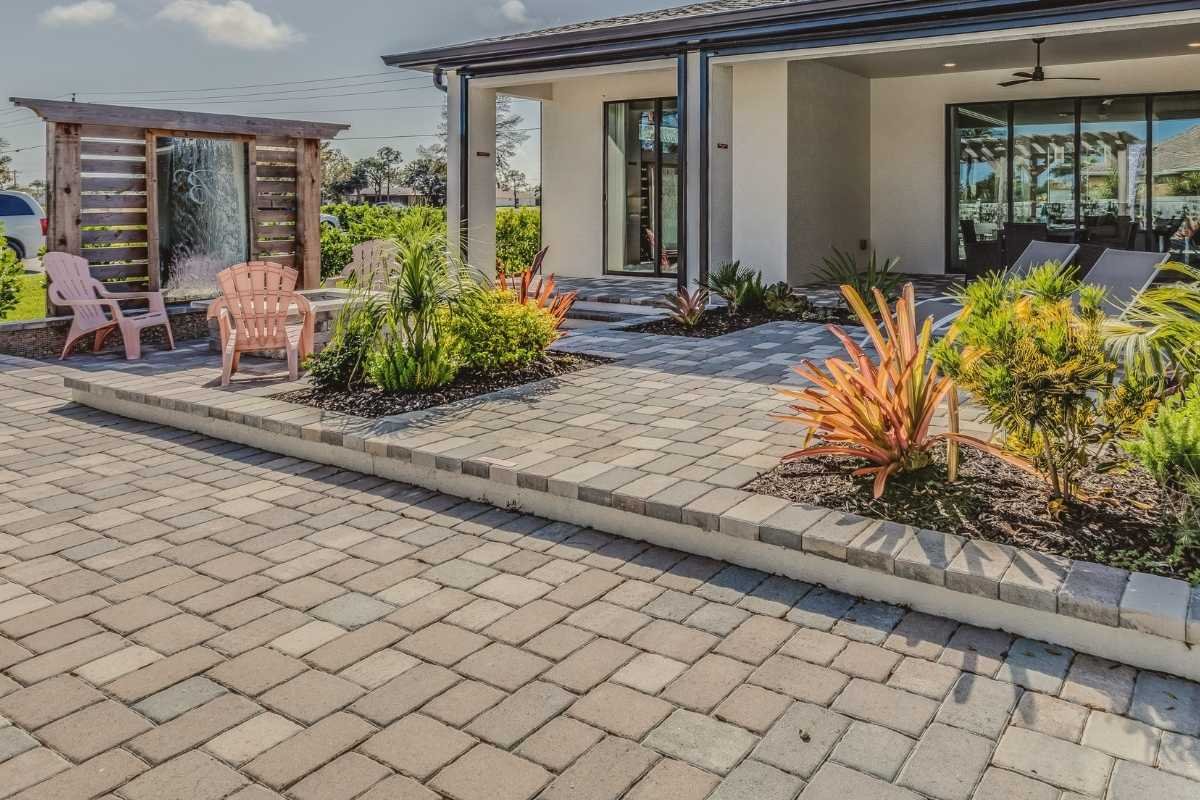 Paver patio in Broward County with matte finish showing natural color and low reflection under daylight