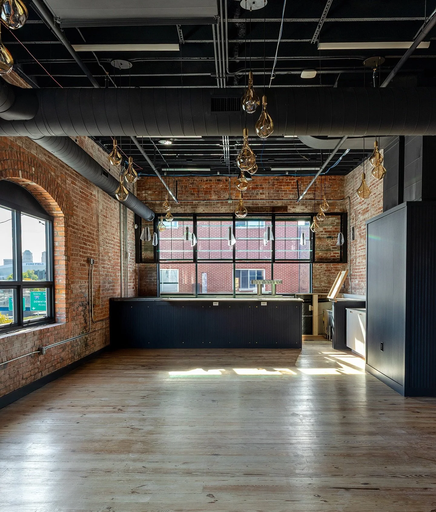 Sneak Peek Sunday ✨

A little look at what&rsquo;s happening at Marrow in the Market! Everything&rsquo;s coming together&mdash;both bars, those city views from upstairs, and the dining room. We can&rsquo;t wait to share it all with you in real life. 