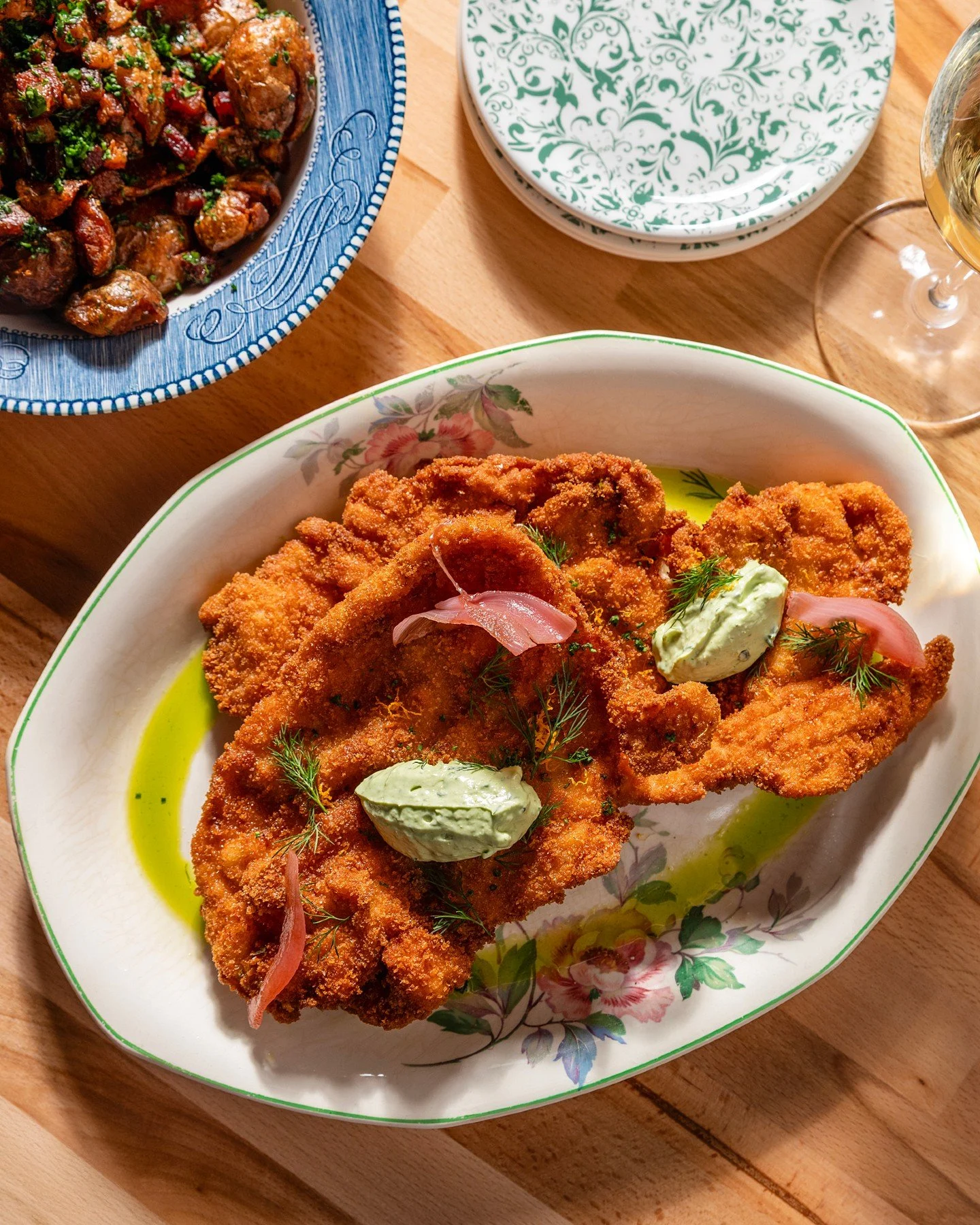 Supper Club is back ⛷️

Apr&egrave;s Ski Supper Club. February 26th. Five courses of cozy, alpine inspired comfort food, live jazz, and the kind of warmth that makes you forget it's still February in Detroit.

This is the evening you clear your calen