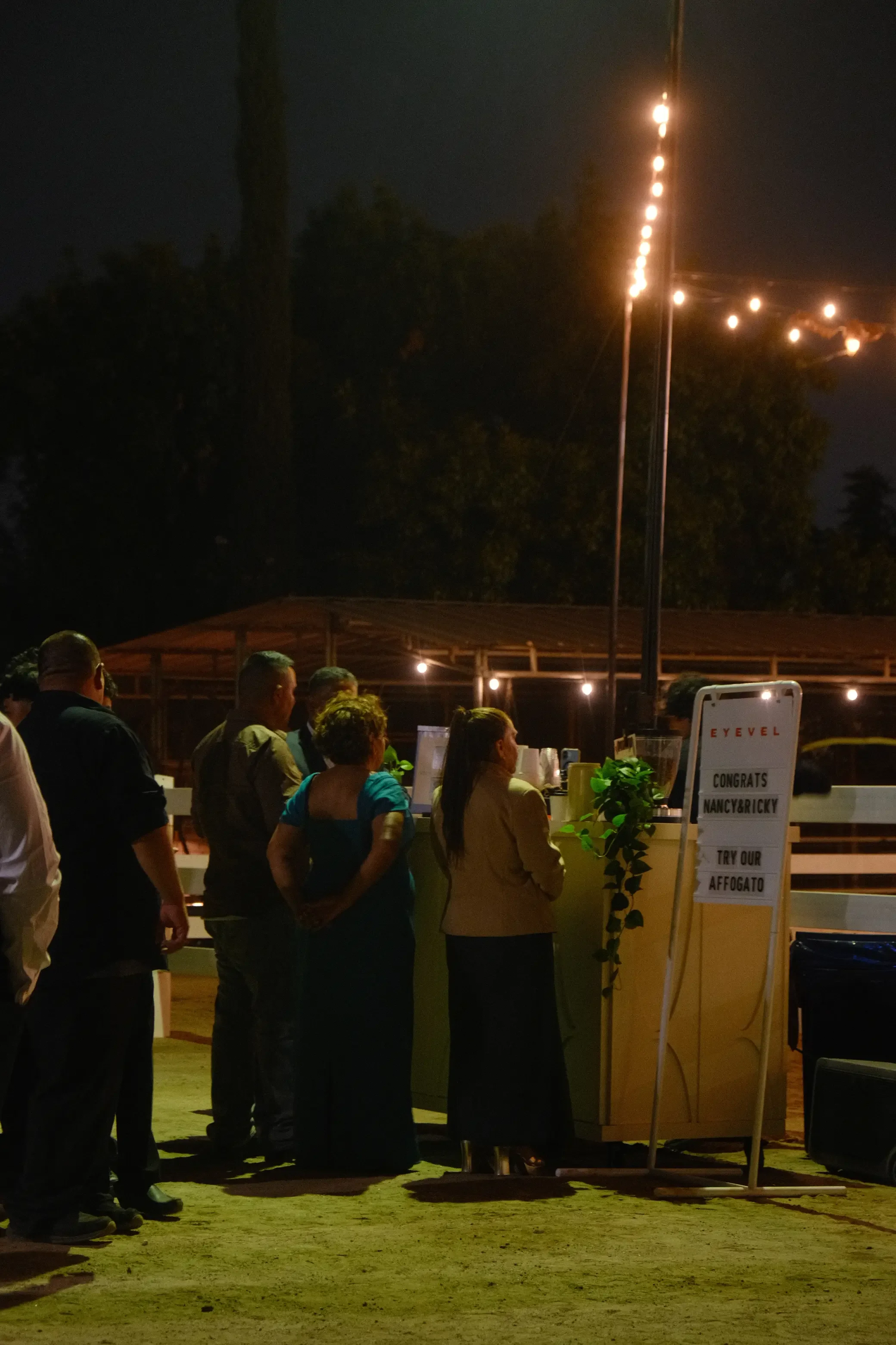 Guests enjoying coffee at an Eyevel-catered event