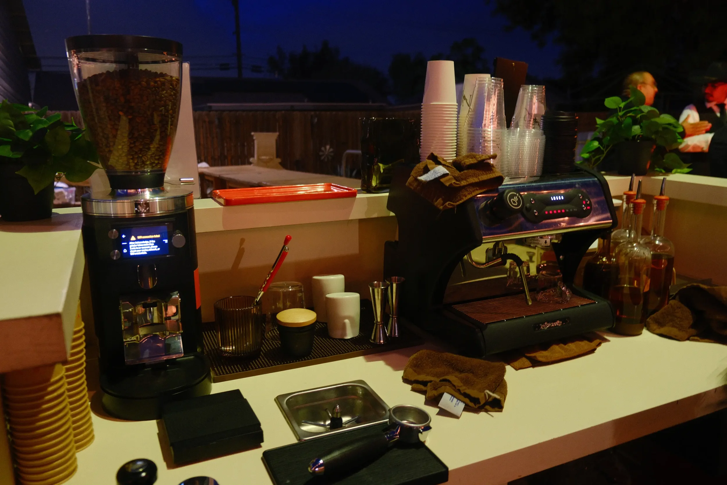 Design details of the Eyevel midcentury coffee cart